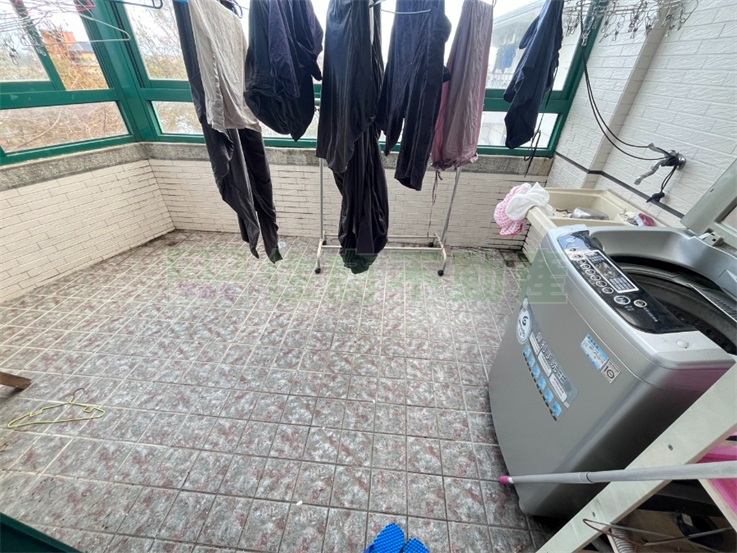 礁溪近高速公路邊間美透天
