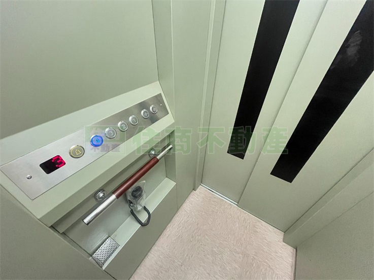 雙併溫泉電梯別墅適招待所