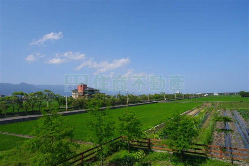 礁溪近高速公路邊間美透天
