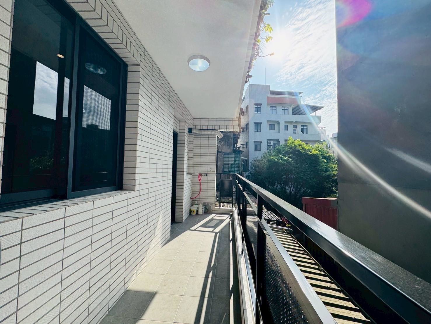獨家【換屋首選】🏡蘆洲國中雙捷運美妝二樓方正三房