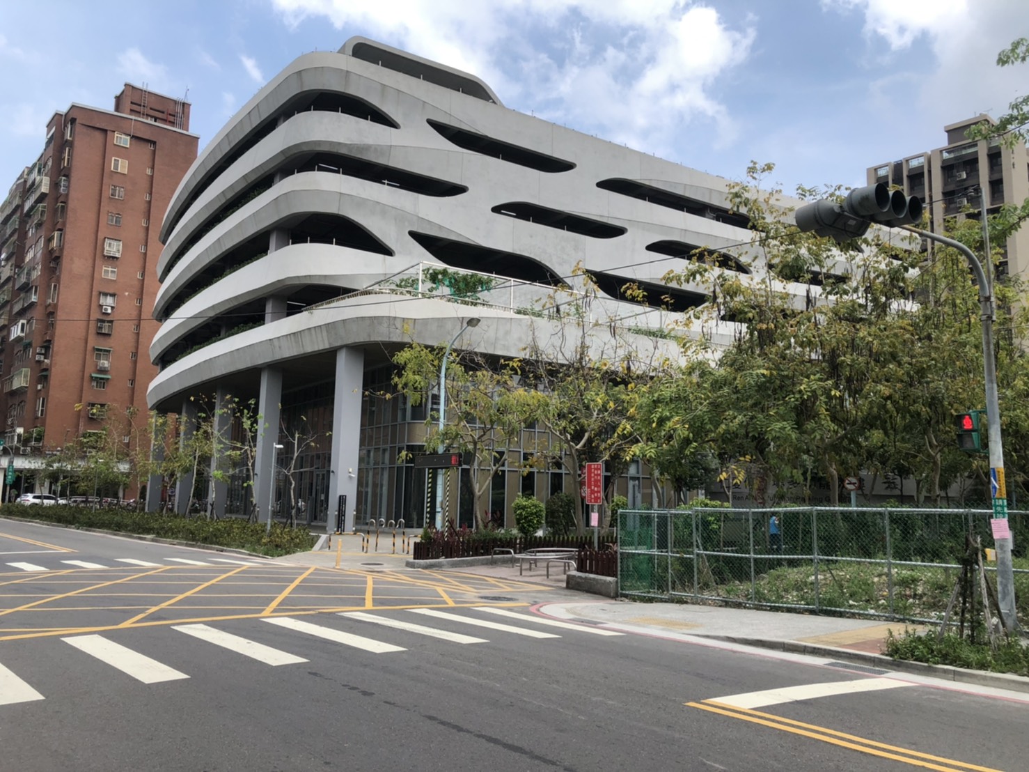 「🌈給孩子一個家」仁愛國小旁黃金3樓陽光三房
