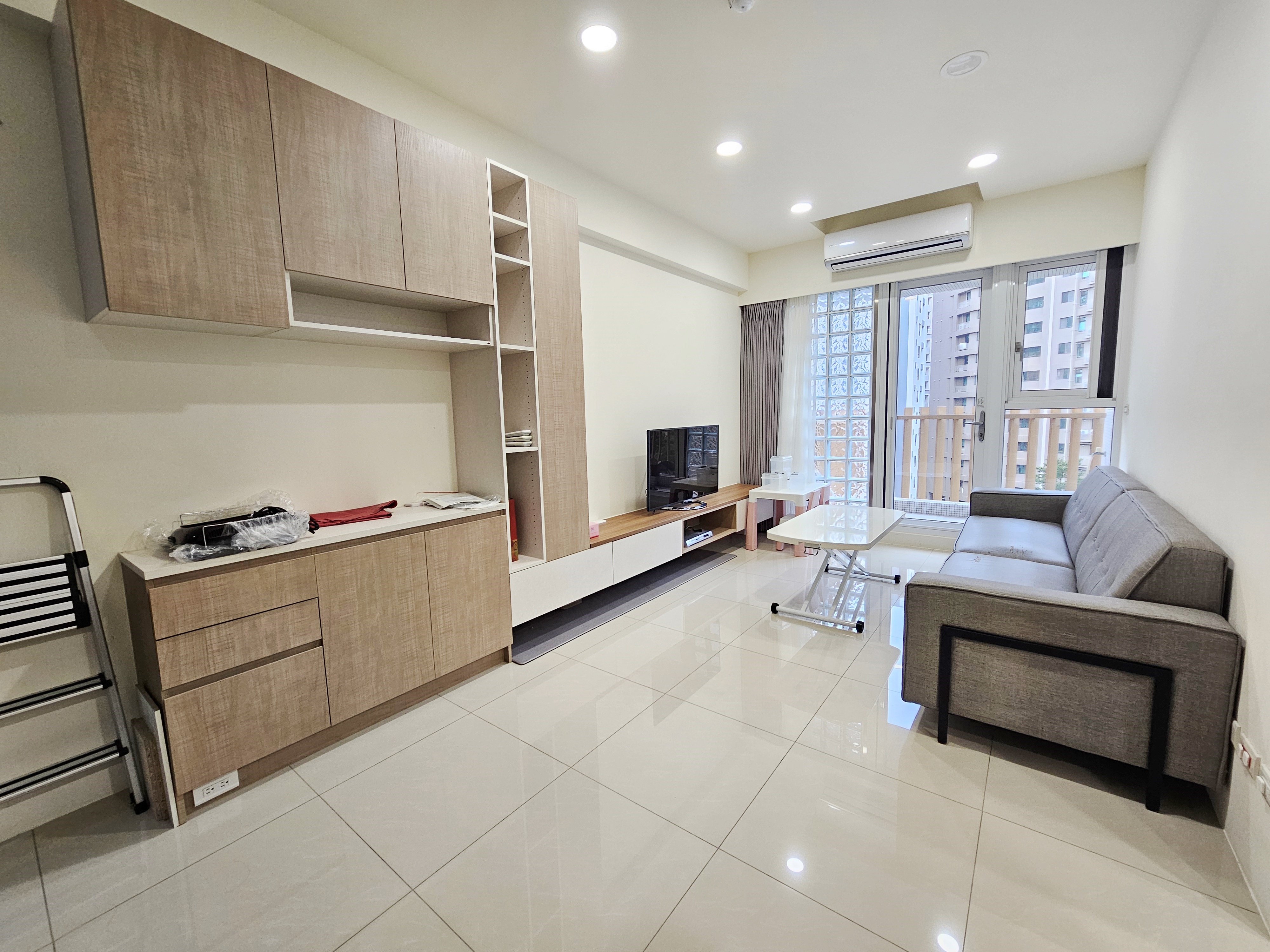 家家🏠🏠<長滎薈城>🏠雙陽台裝潢美二房車