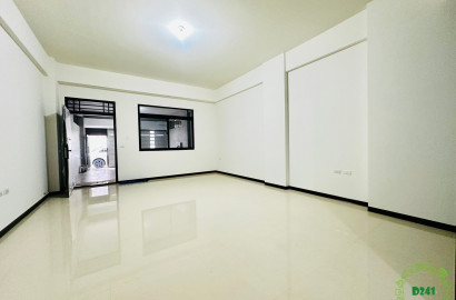 新市霸氣全新5大房大面寬車墅(建材高檔.難得好屋)