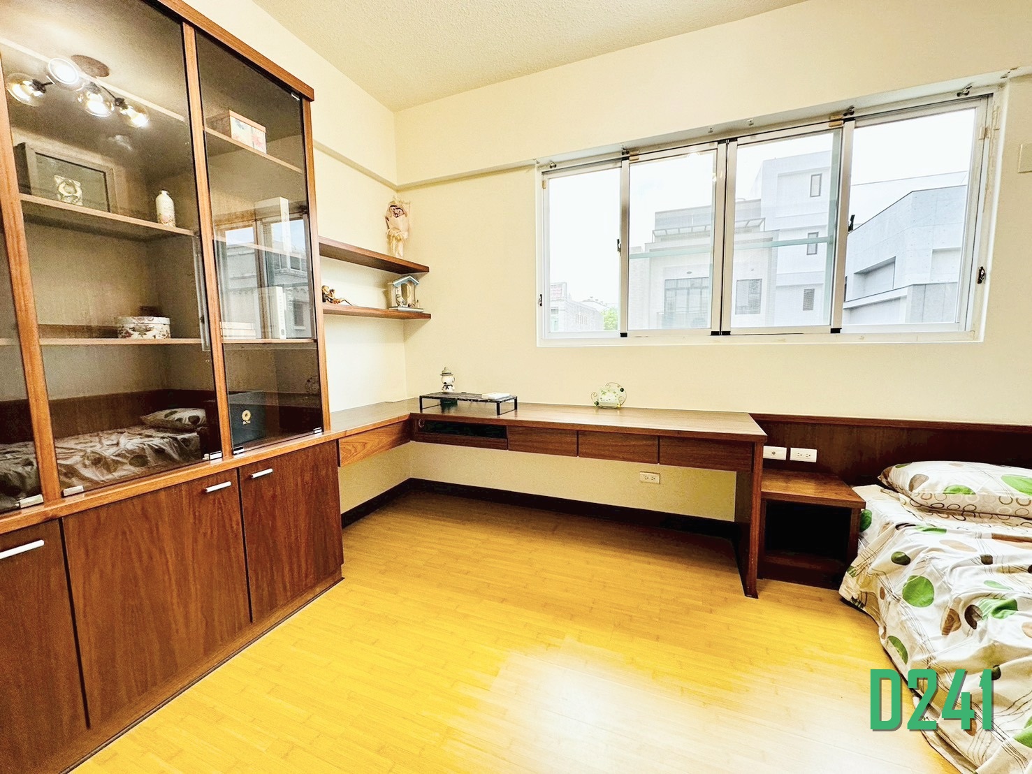 虎尾寮綠意盎漂亮雙車墅