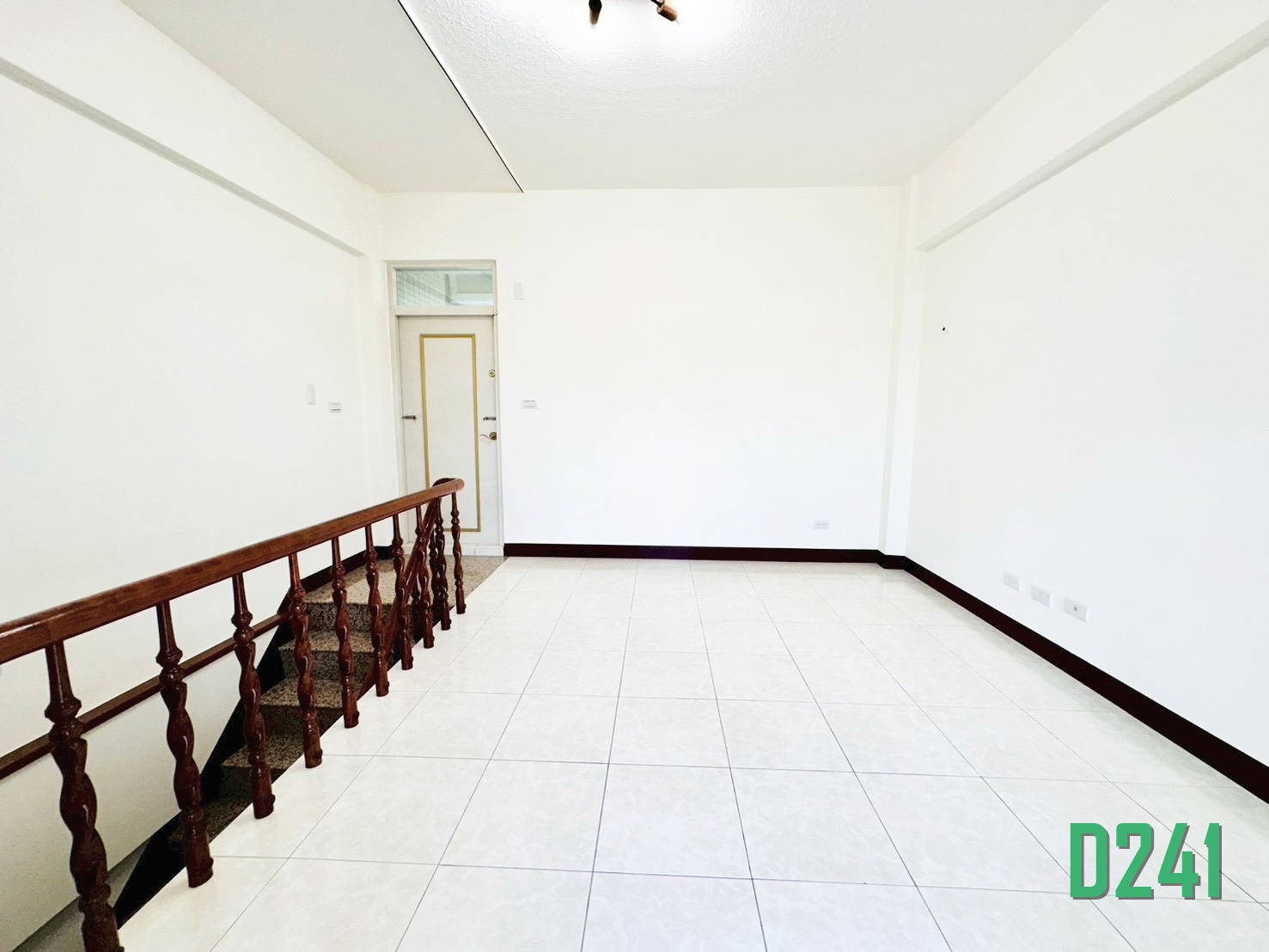 虎尾寮綠意盎漂亮雙車墅