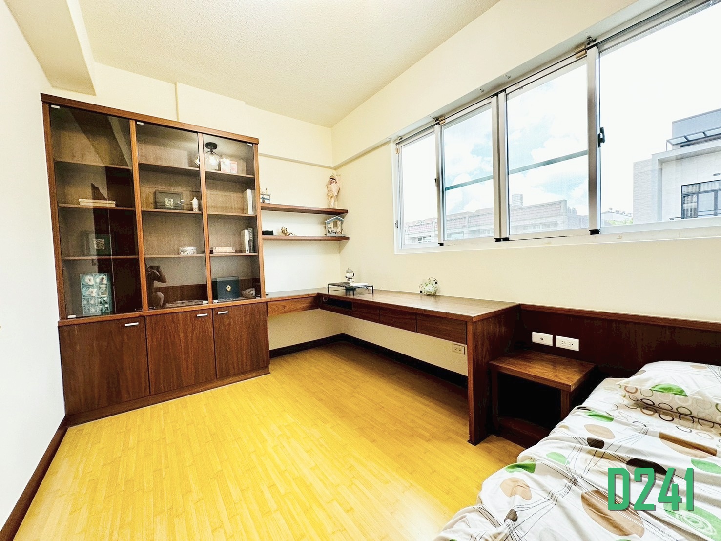 虎尾寮綠意盎漂亮雙車墅