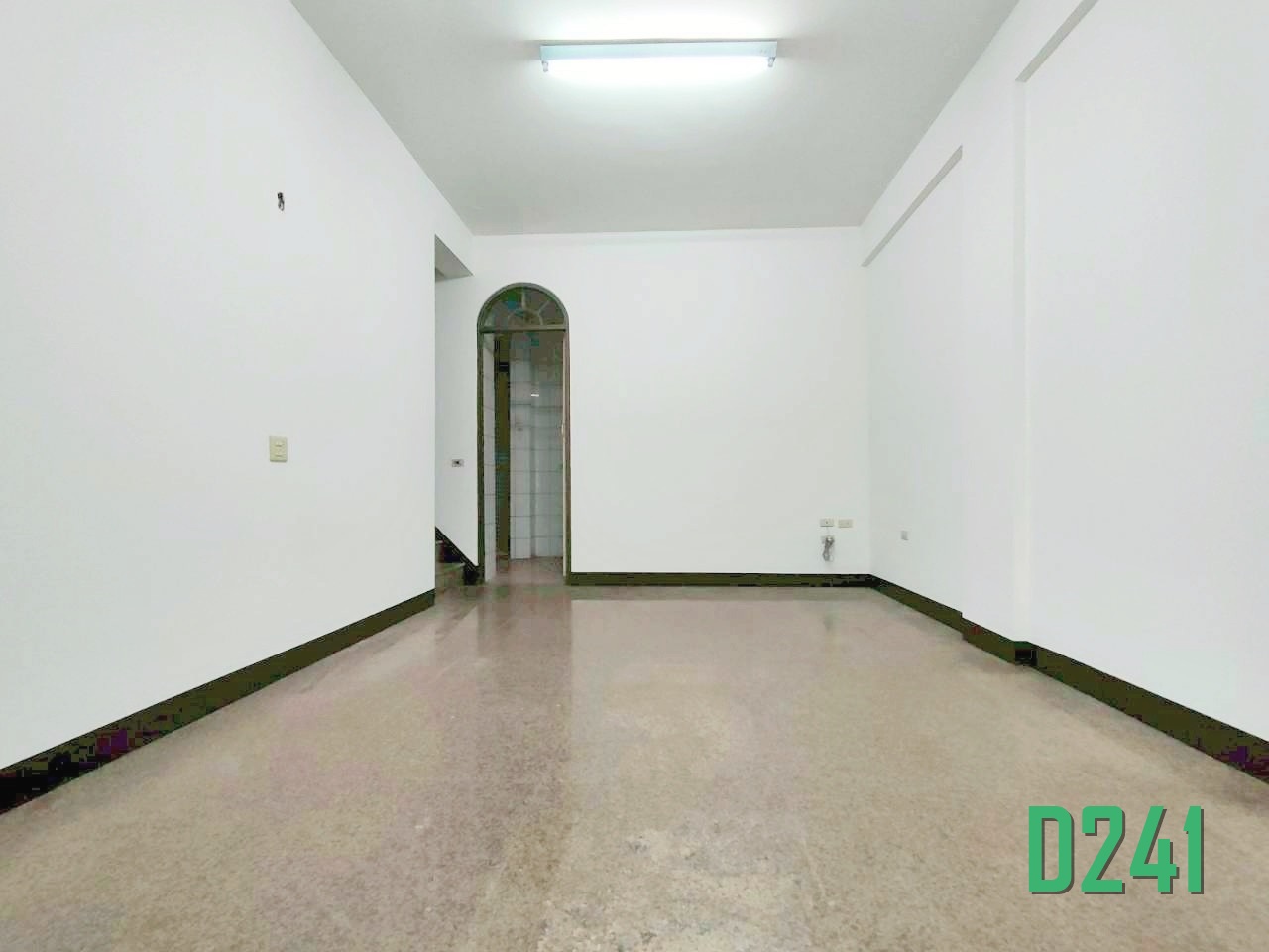 ❇️歸仁大面寬朝南6房傳統車墅❇️(免千萬/好入手/屋況佳)☎ 0958828701李苡菡💓