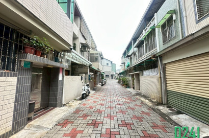 ❇️東區市中心滿租5套房透天❇️穩定被動收入☎ 0958828701李苡菡💓