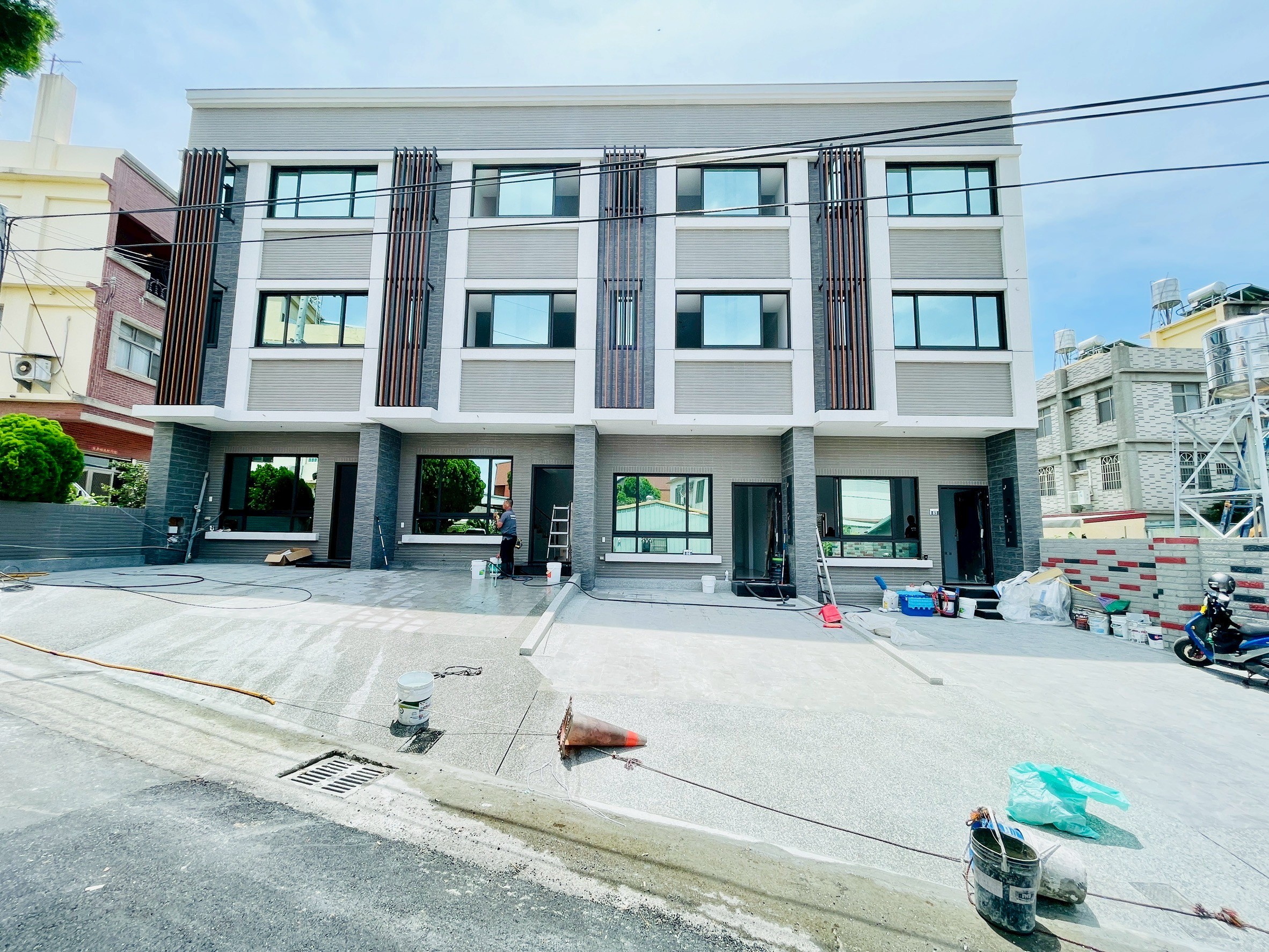 台中大肚《富邑居》學區旁5米大面寬全新未住別墅B
