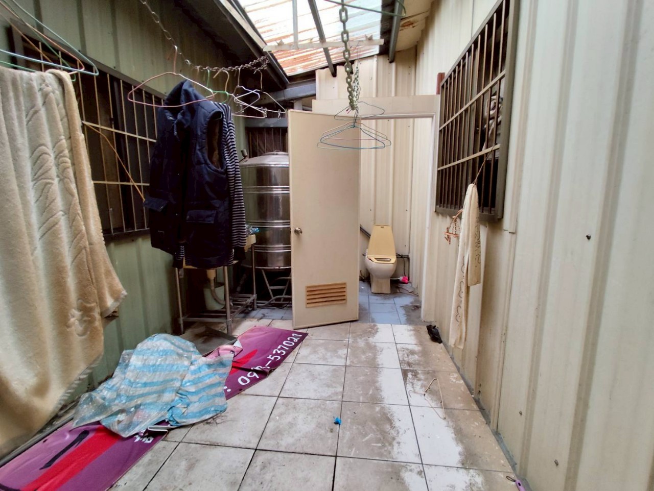 台中東勢東崎路最便宜6房透天投資自住兩相宜