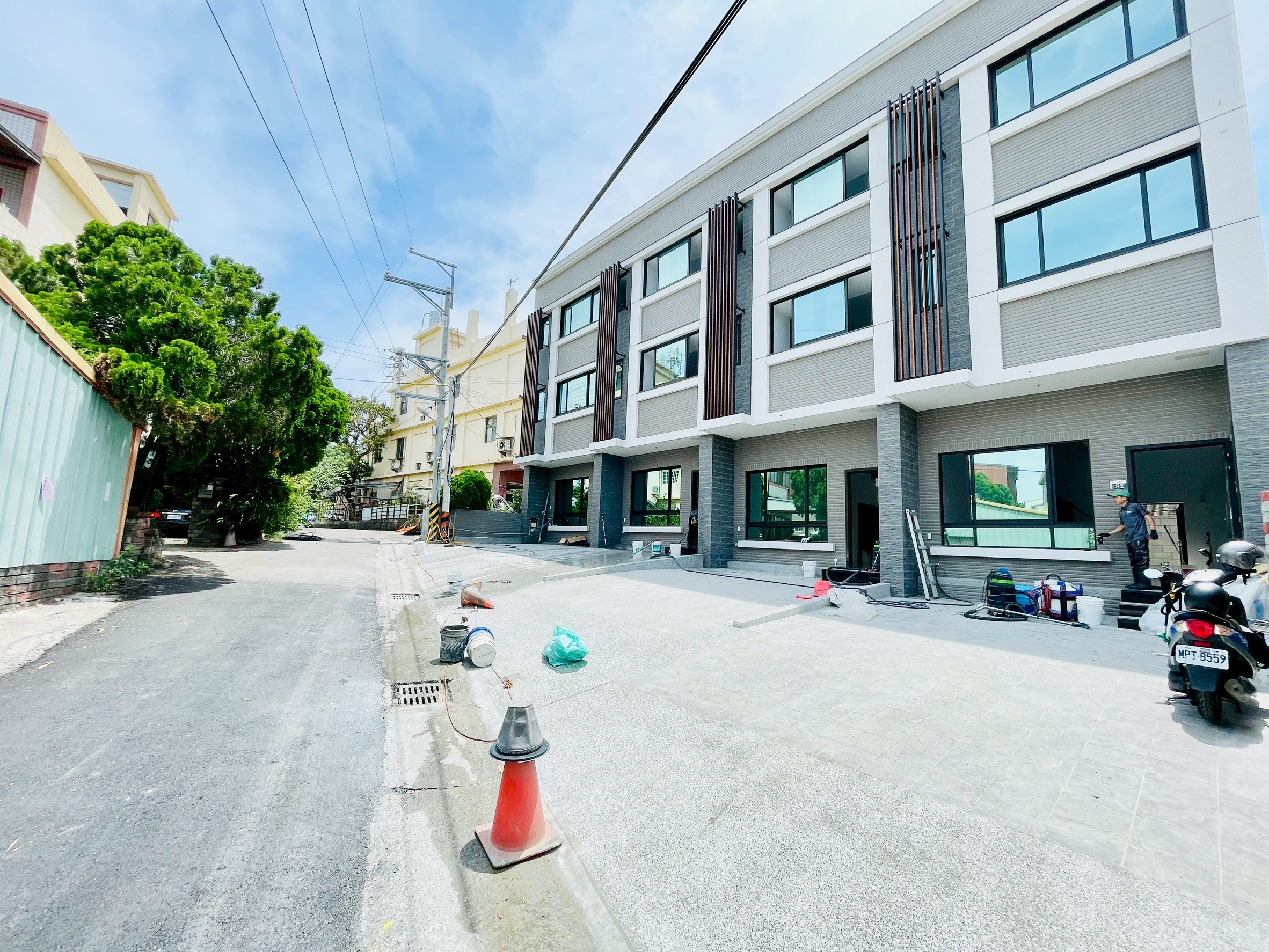 台中大肚《富邑居》學區旁5米大面寬全新未住別墅B