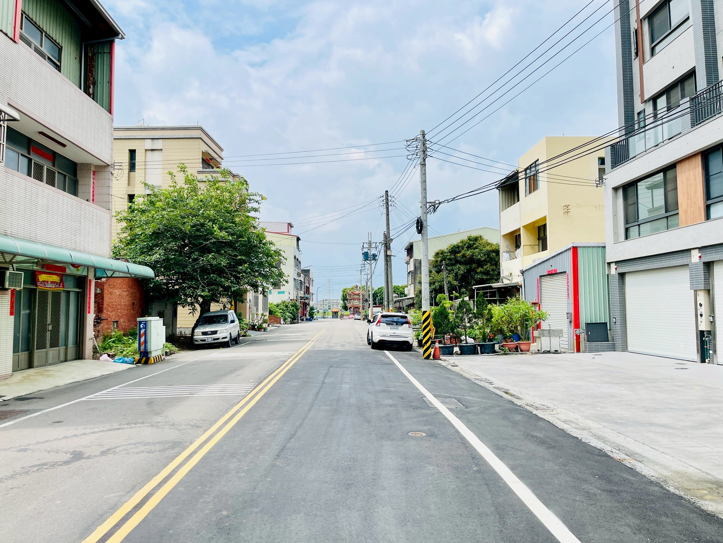台中大肚《文昌一墅》正12米路可停四車黃金店面D