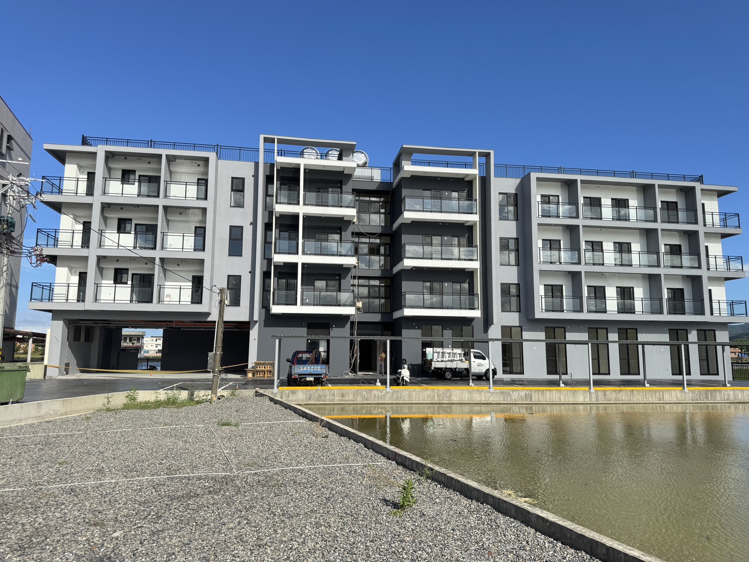 永慶許書豪★冬山市區旁全新兩房華廈B