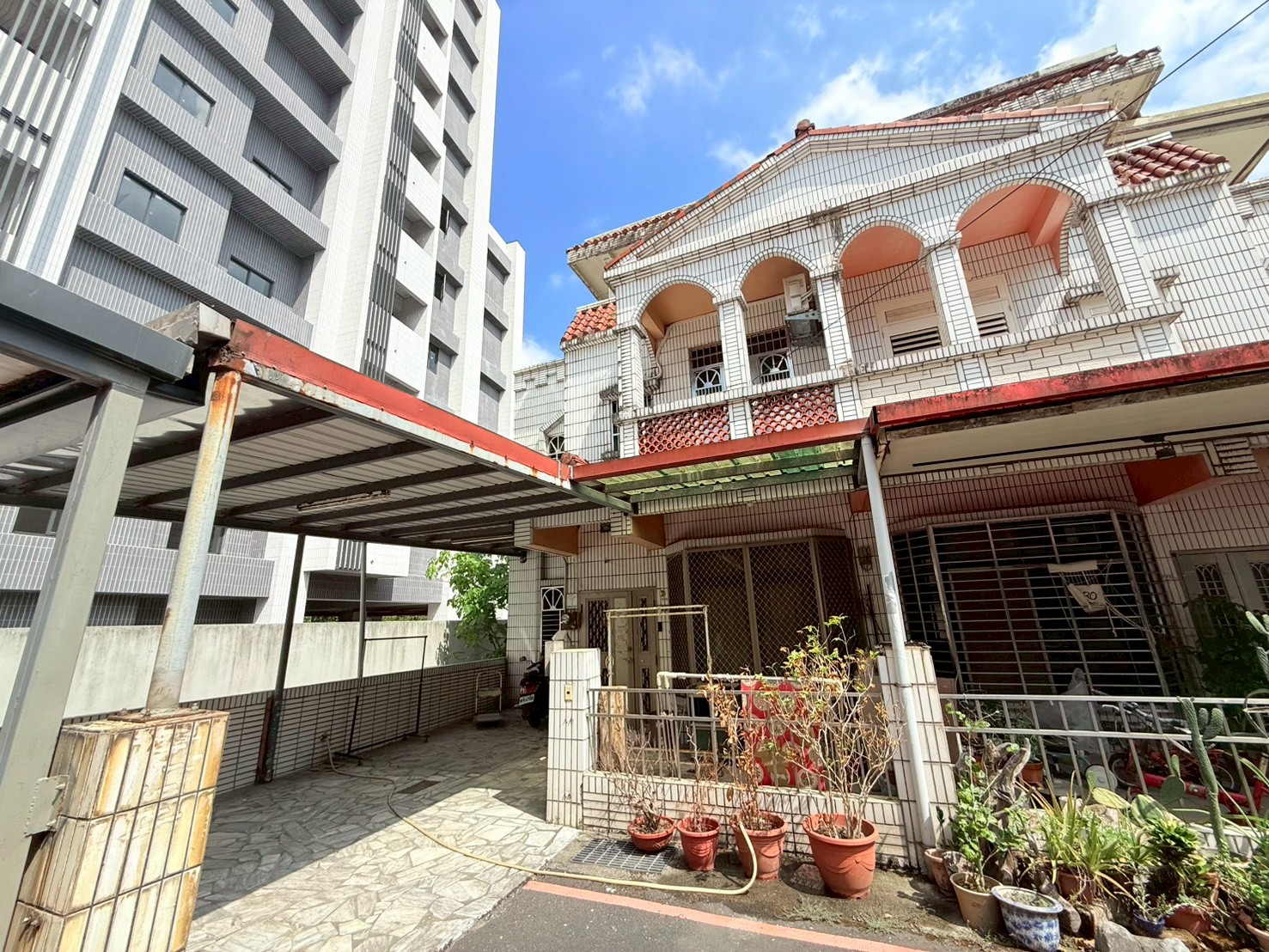 永慶許書豪★華德福旁大地坪面寬七米邊間透天