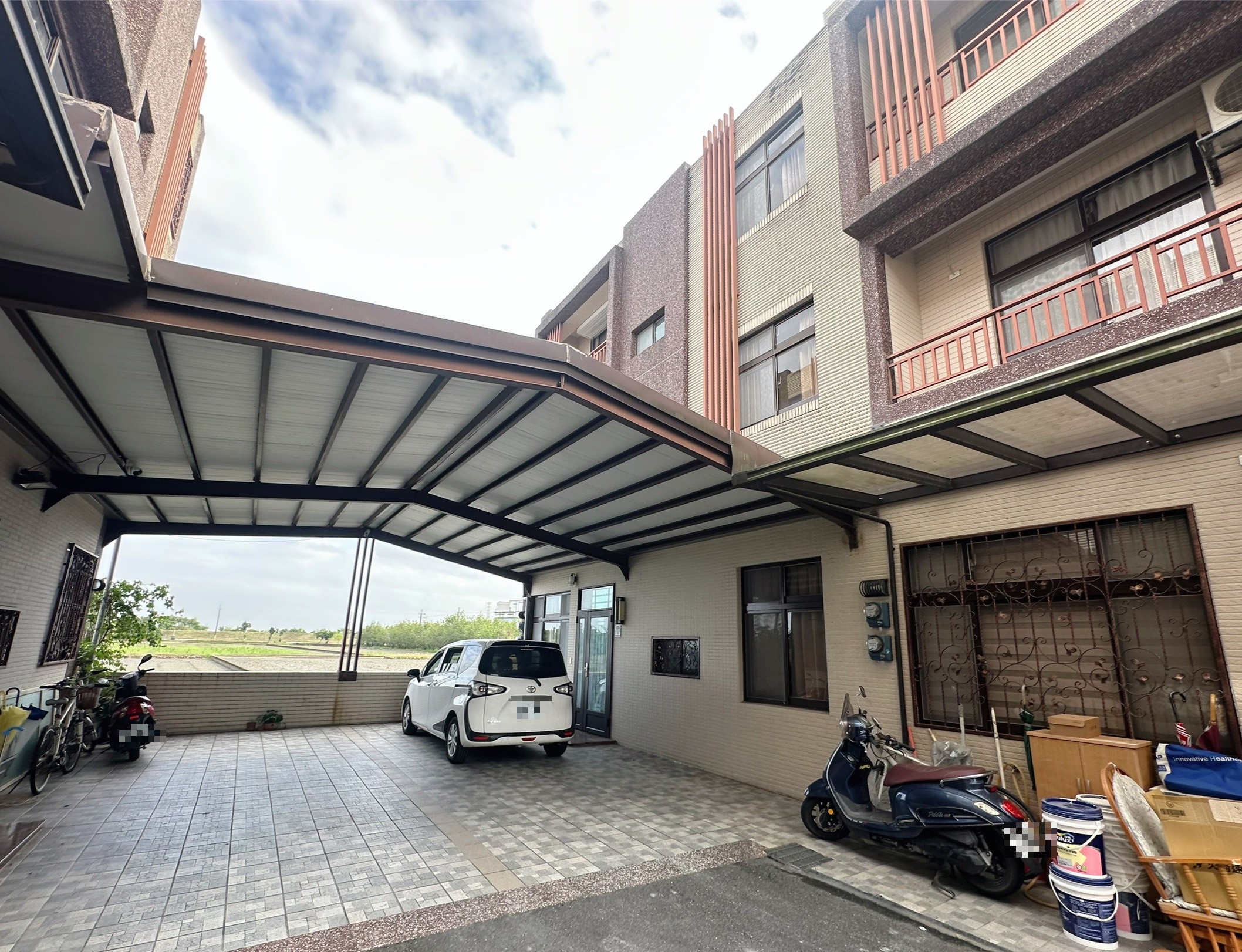 永慶許書豪★近廣興商圈高質感邊間雙車位別墅