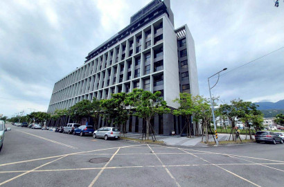 永慶許書豪★烏石港白浪滔滔度假山景美屋