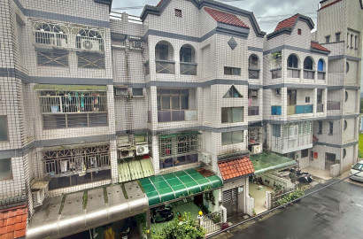 永慶許書豪★近義成商圈宛如透天使用重疊別墅