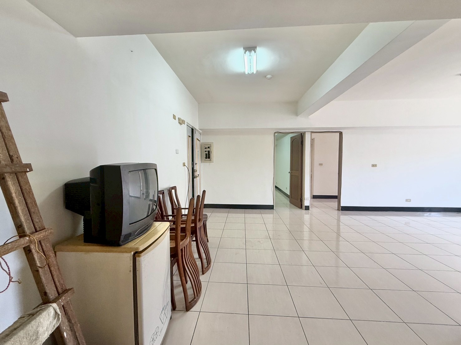 永慶許書豪★羅東鎮三房兩衛大坪數電梯華廈