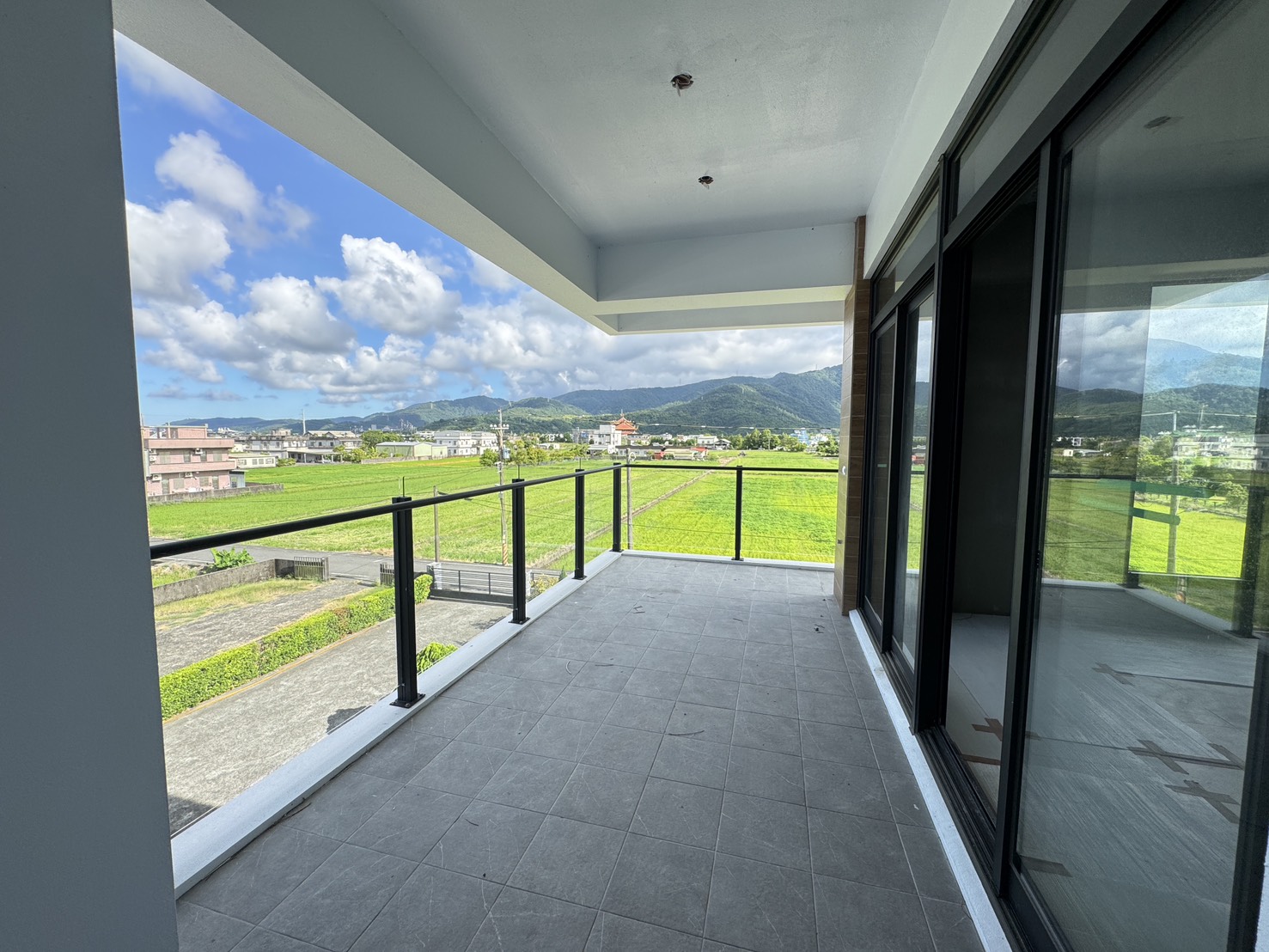 永慶許書豪★冬山近義成商圈雙面路電梯農舍