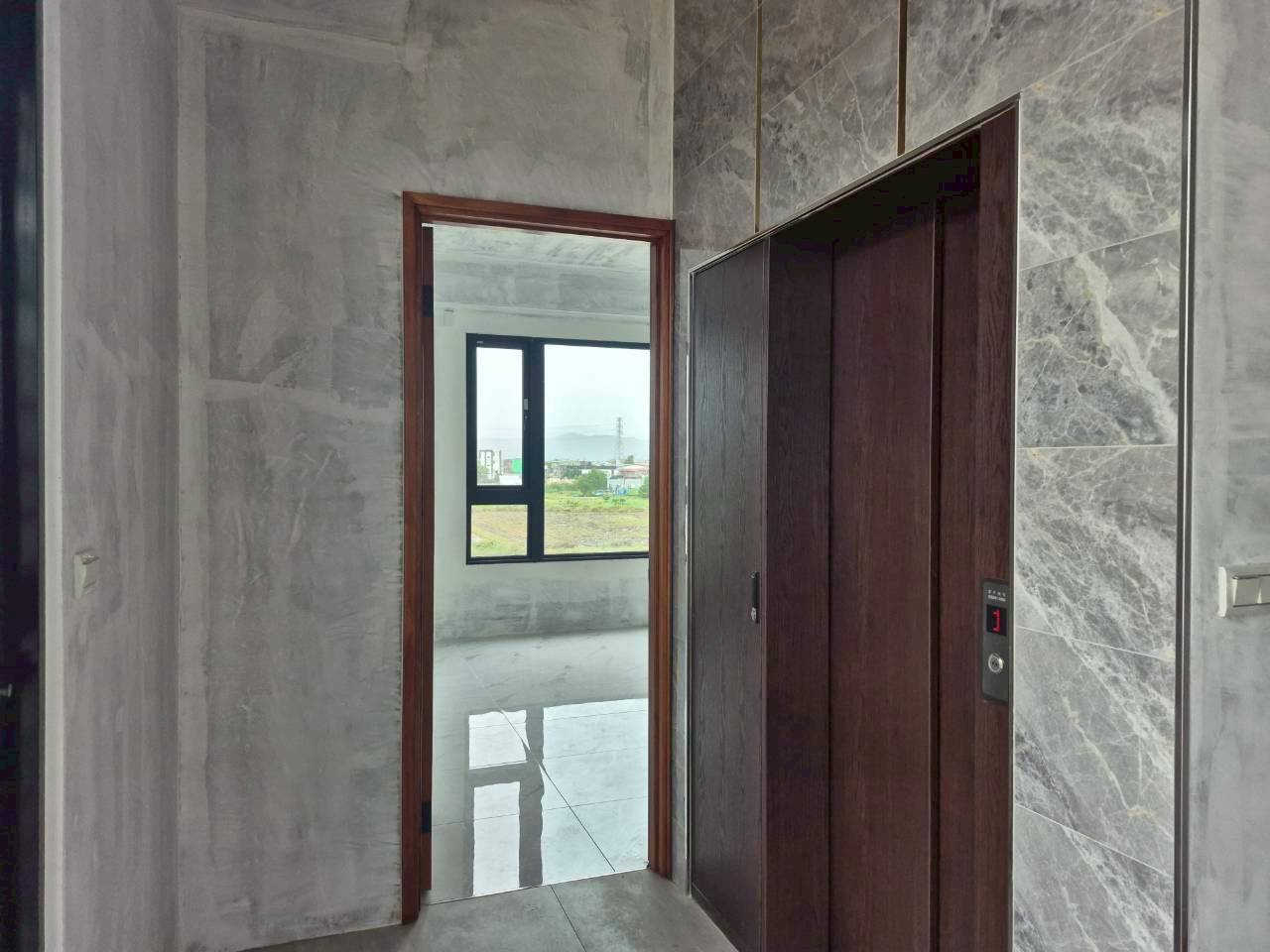 永慶許書豪★冬山國五旁全新五套房電梯農舍