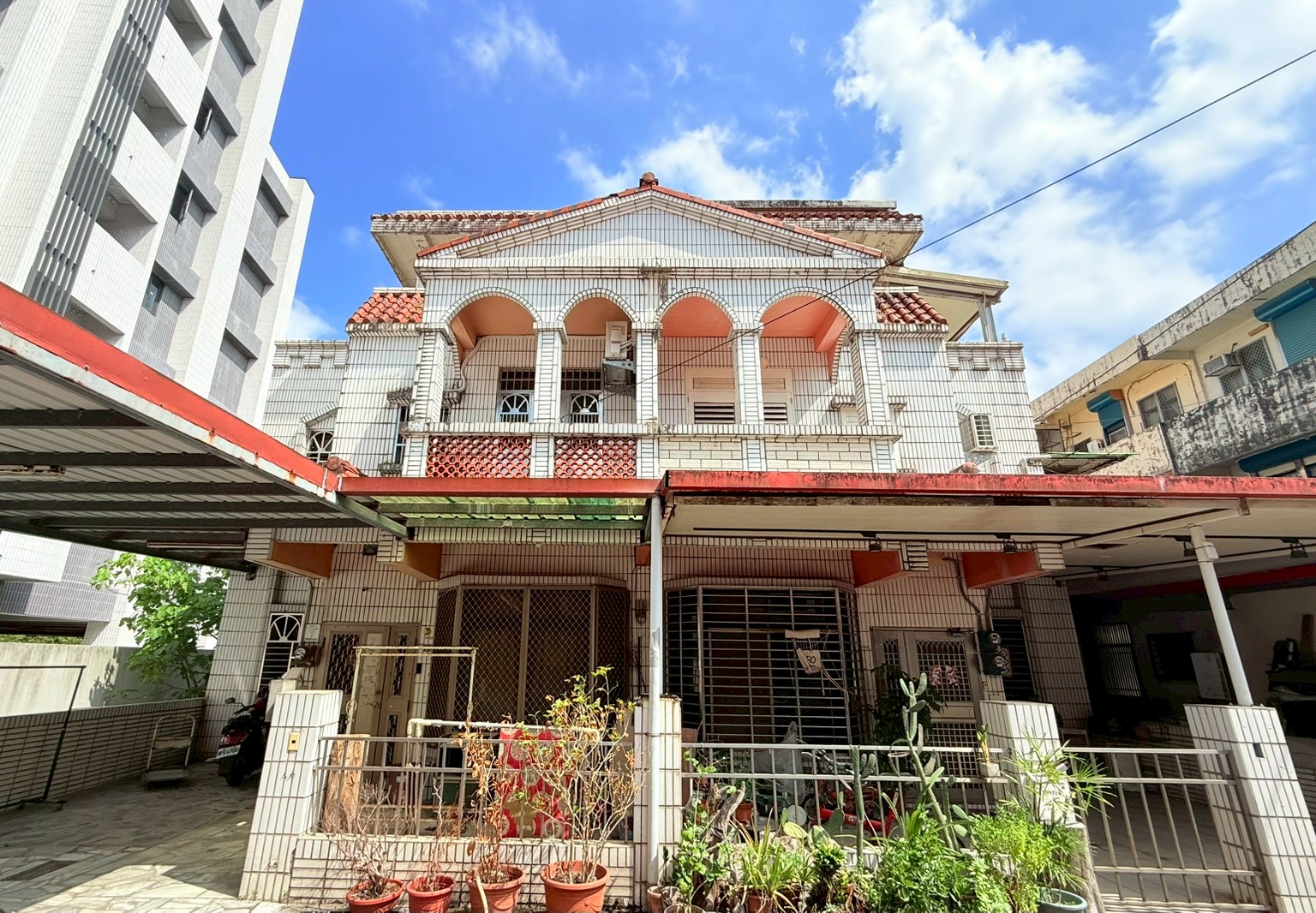 永慶許書豪★華德福旁大地坪面寬七米邊間透天