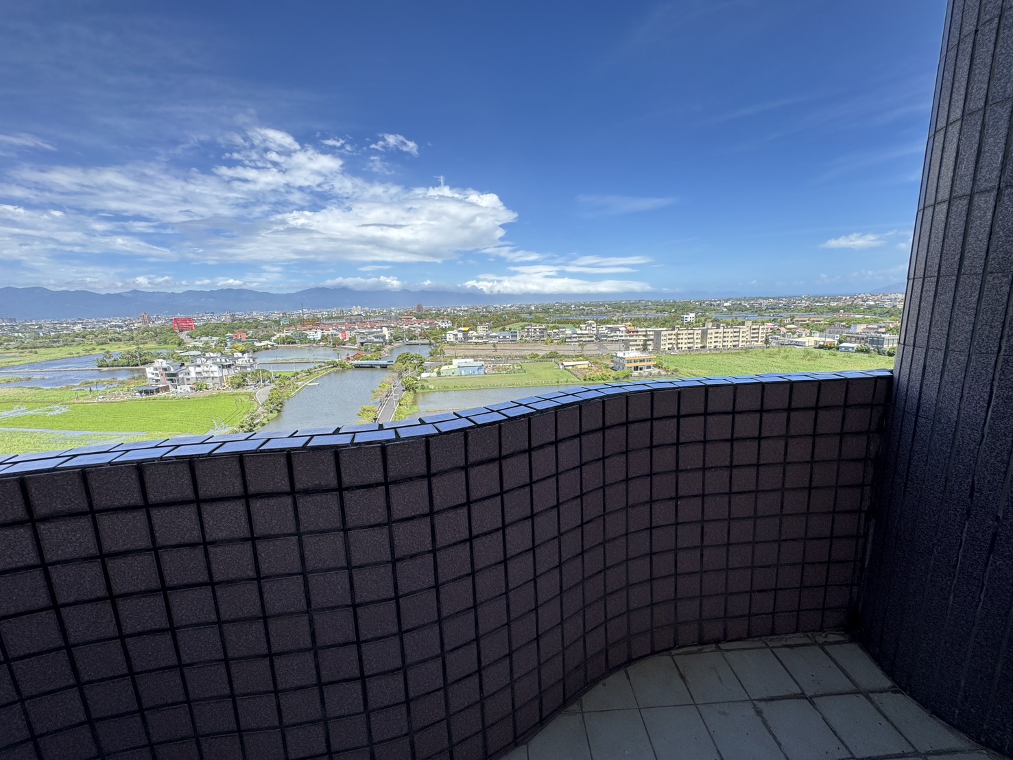 永慶許書豪★五結優勝美地高樓層景觀平車華廈