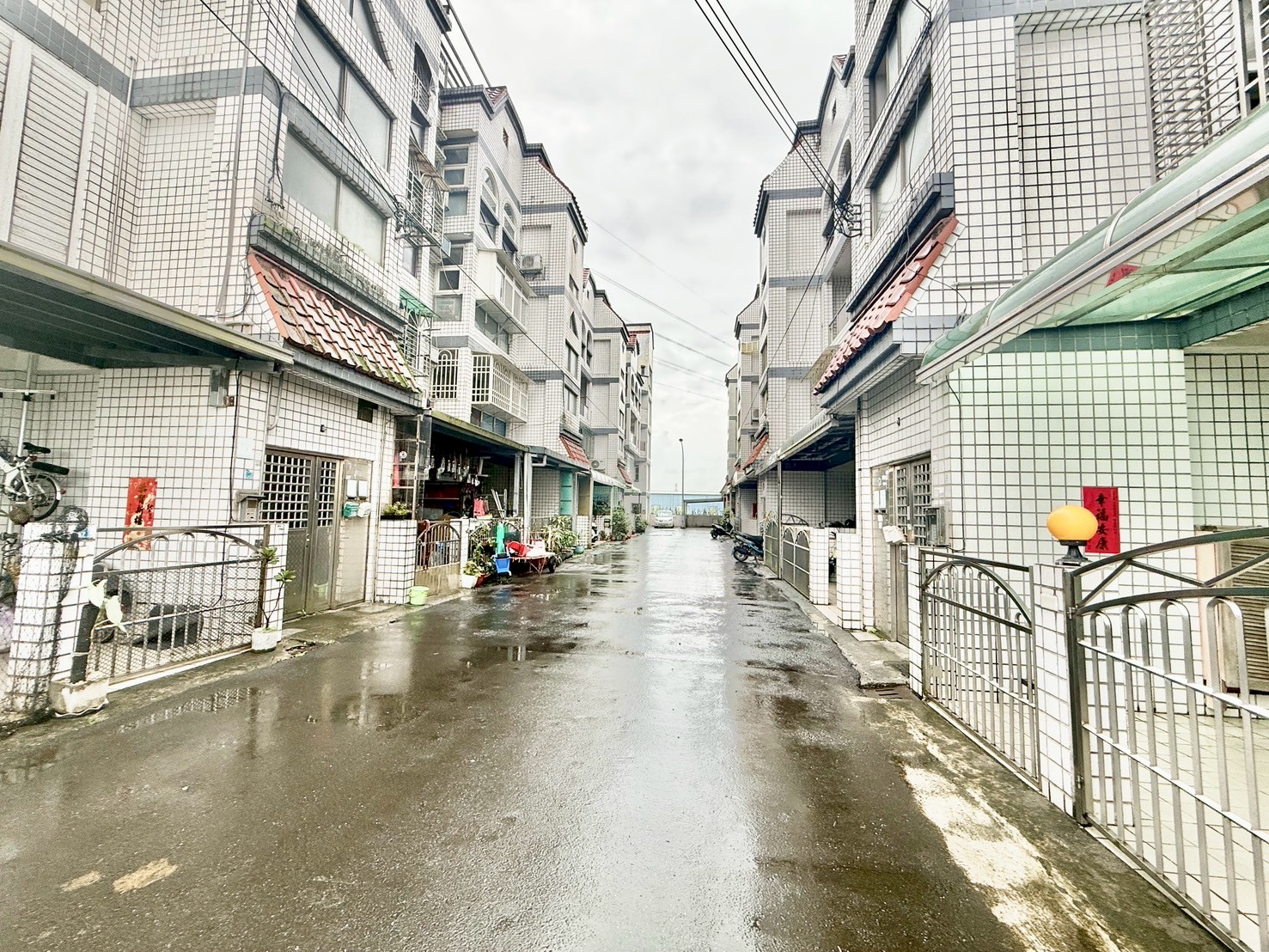 永慶許書豪★近義成商圈宛如透天使用重疊別墅
