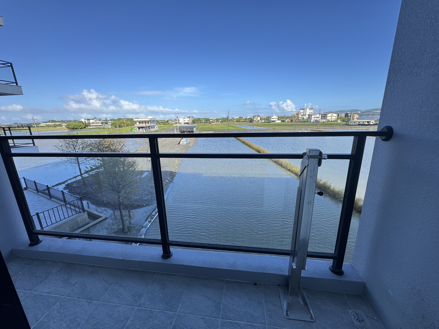 永慶許書豪★冬山市區旁全新兩房華廈A