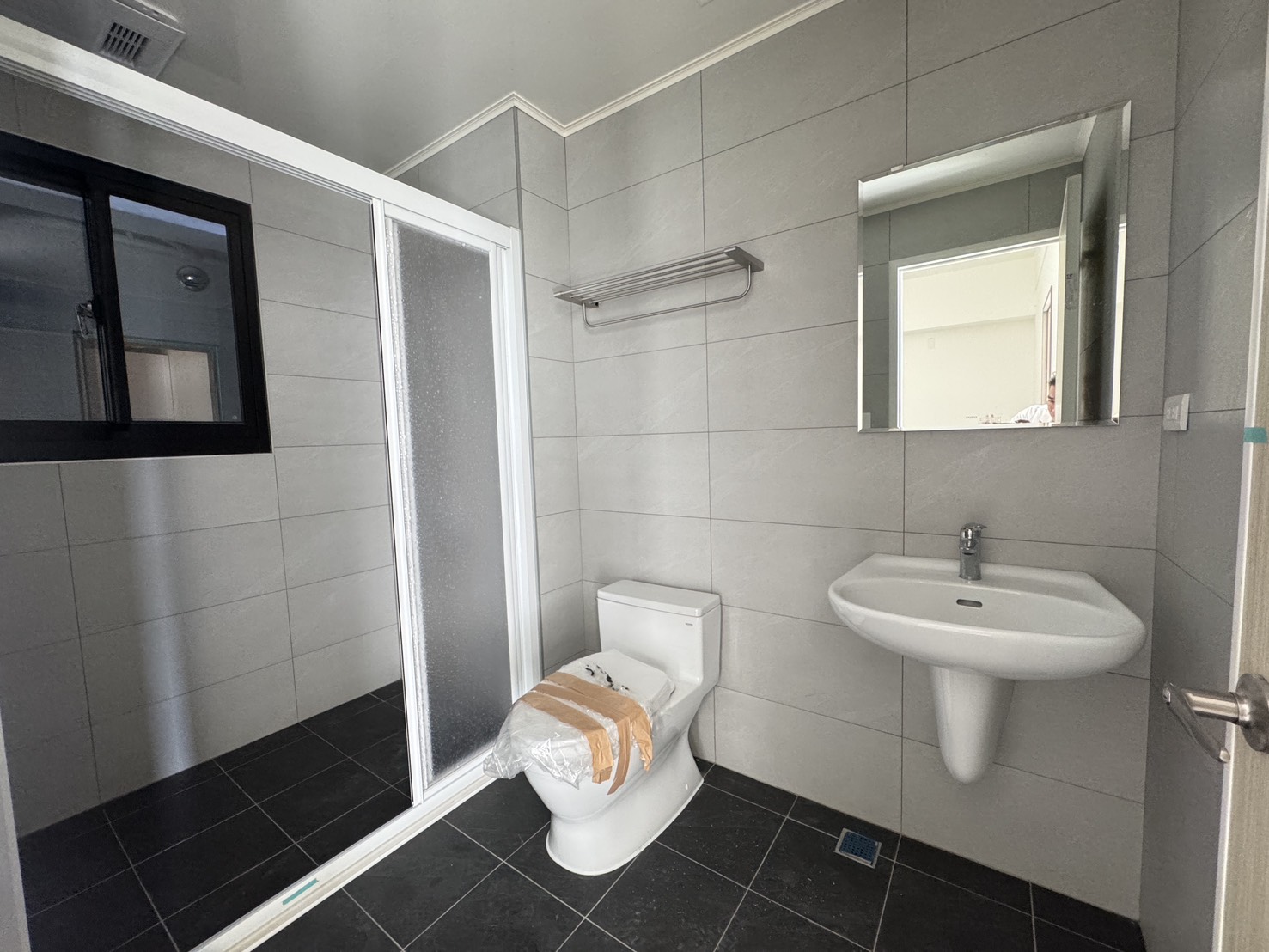 永慶許書豪★冬山市區旁全新兩房華廈B