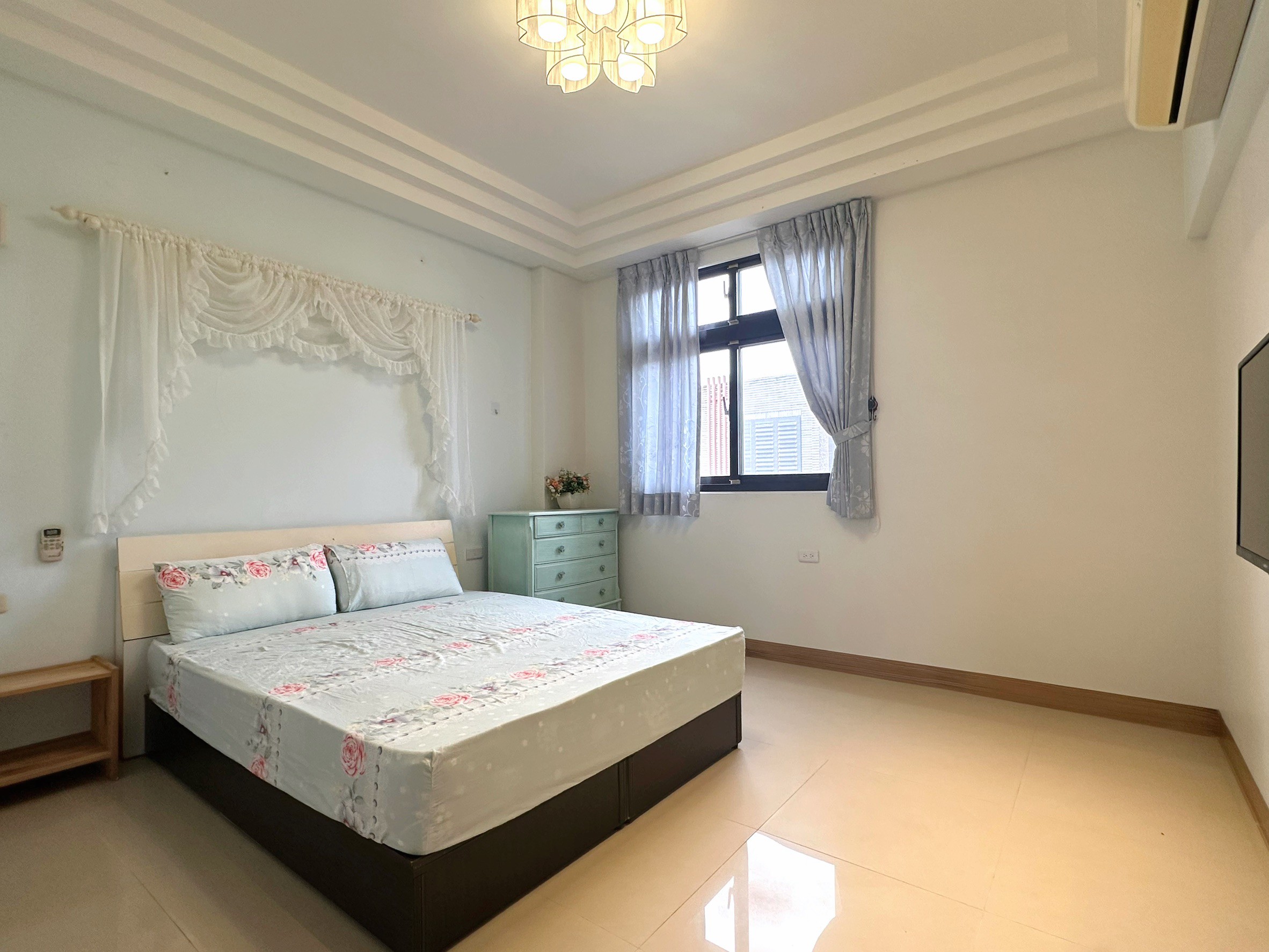 永慶許書豪★近廣興商圈高質感邊間雙車位別墅