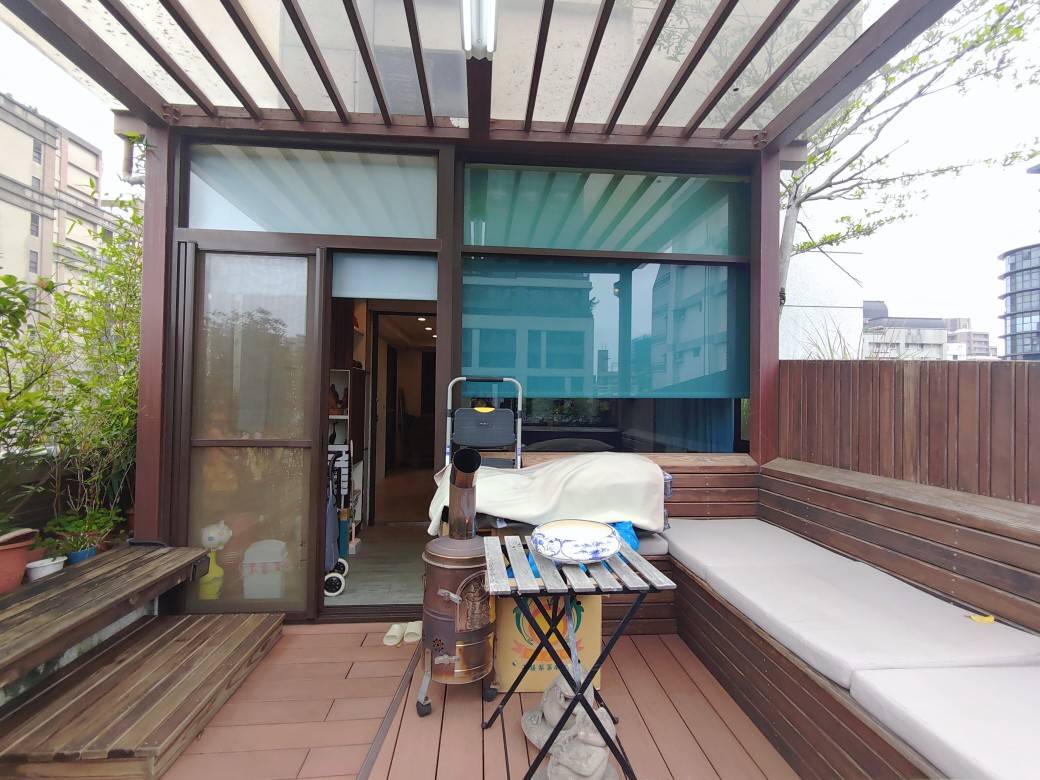 G18 昆明街大露臺三房+車位.12年屋