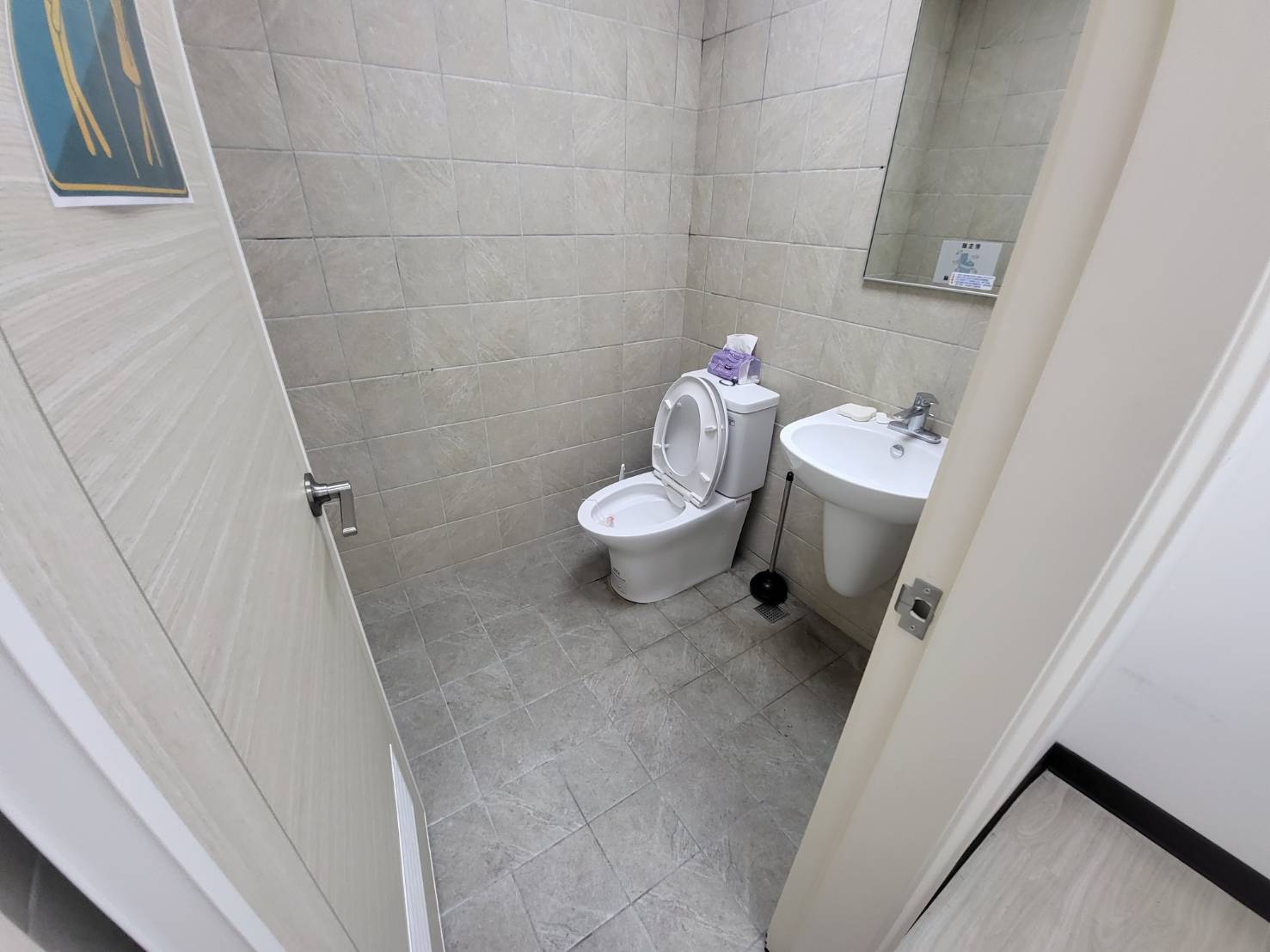 (017) 雙城公寓危老改建稀有釋出