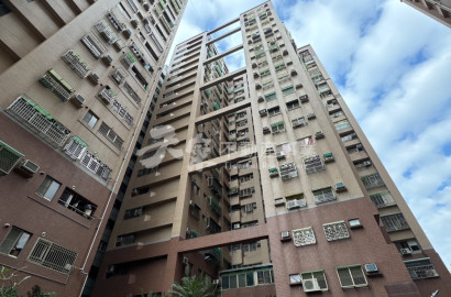 大順輕軌★鼎山＆建工商圈☆陽台進出三房美居