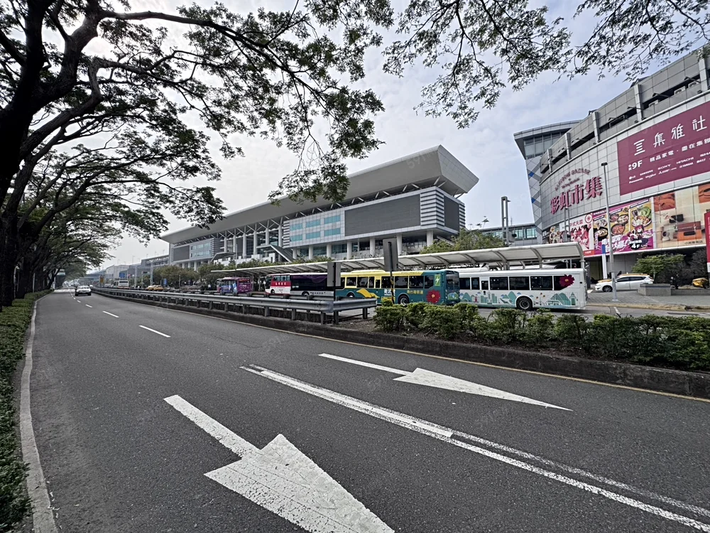 專員幫您處理近高鐵★三鐵共構★【大樓價】買稀有車庫透天釋出