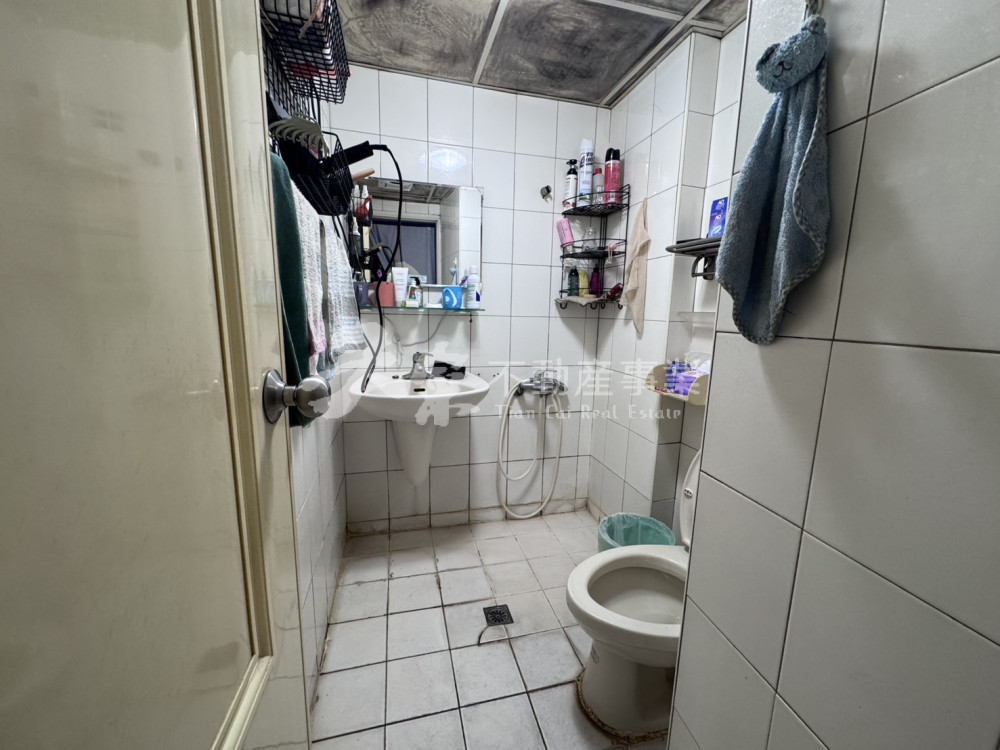 前鎮佛光國小華廈稀少釋出行情內賣