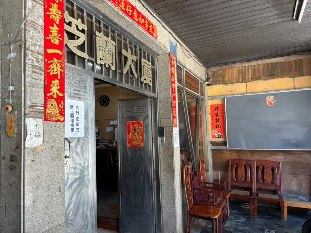 捷運三多商圈走路就到套房