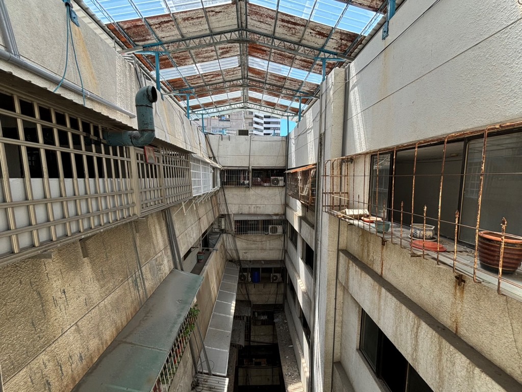 捷運三多商圈走路就到套房