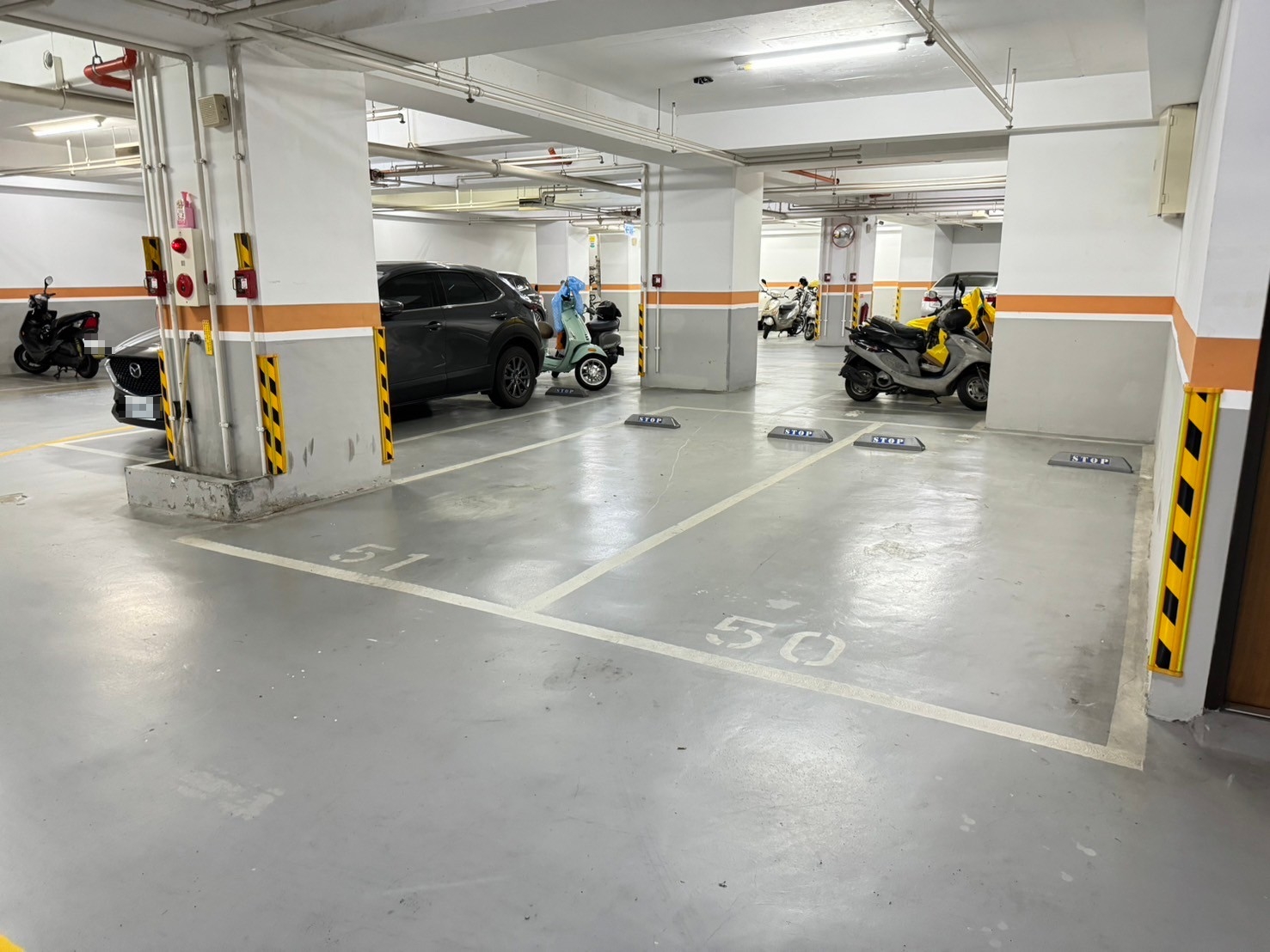 美術館特區青海商圈台鐵輕軌美術館站輕屋齡4房+平車