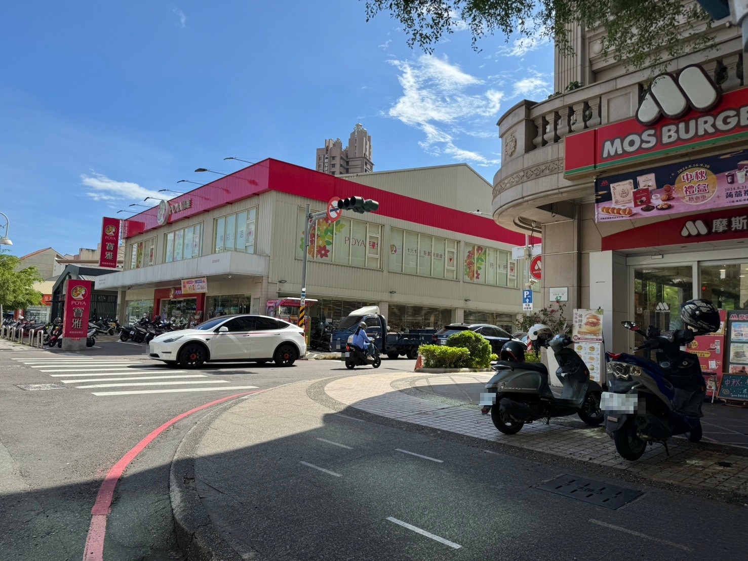美術館特區青海商圈台鐵輕軌美術館站輕屋齡4房+平車