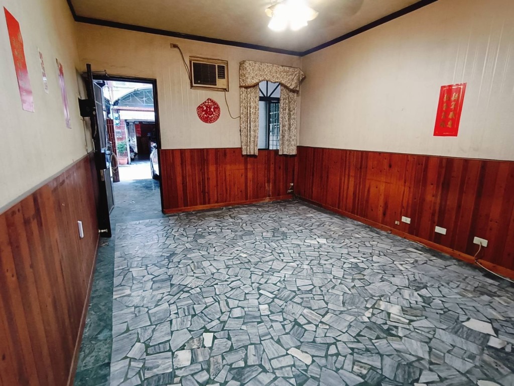 小港低總價車庫透天