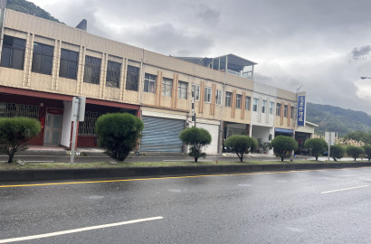 烏石港蘭博大馬路透天店住