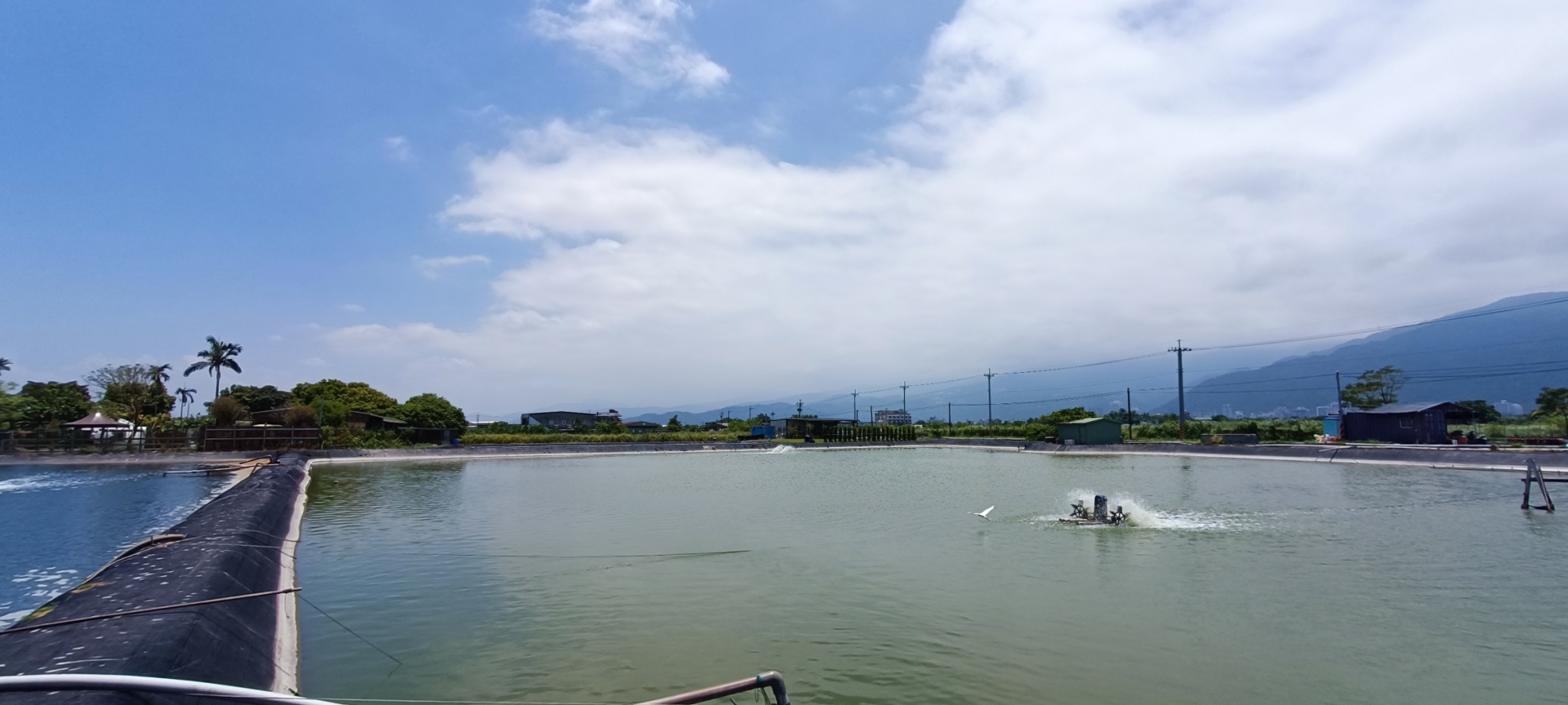 常興雙面路養殖渡假小屋