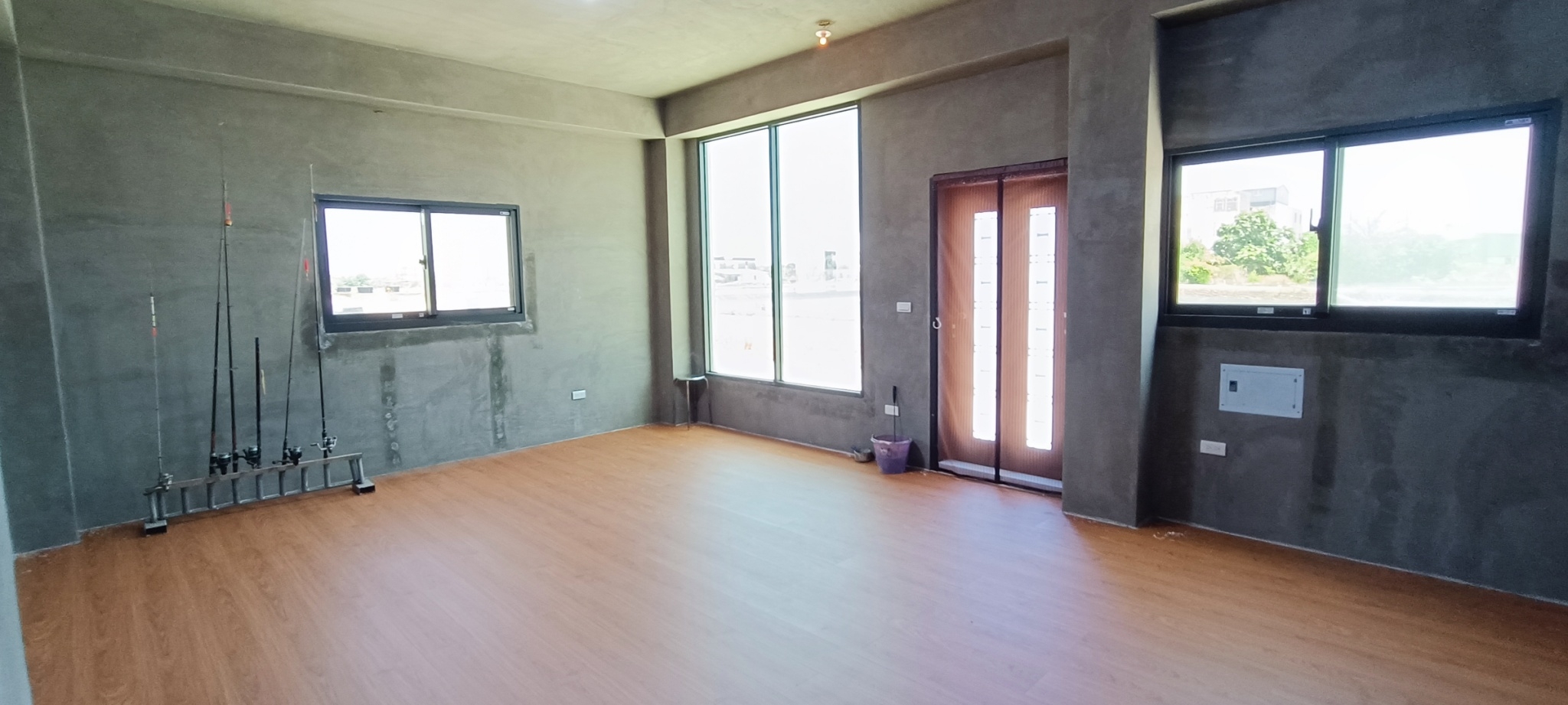 常興雙面路養殖渡假小屋