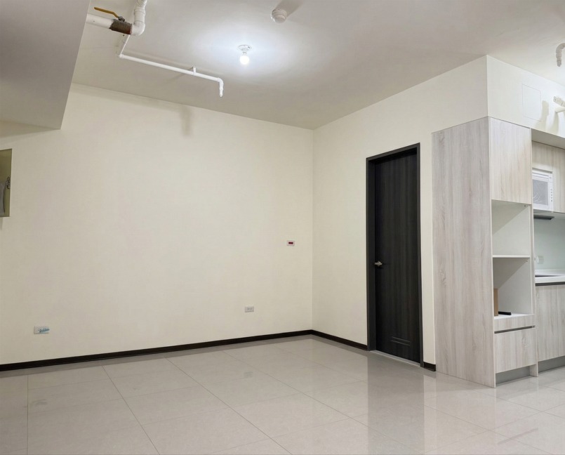 青埔高鐵A18全新交屋〈亞昕喜徠登〉低總價1+1房+平面車位