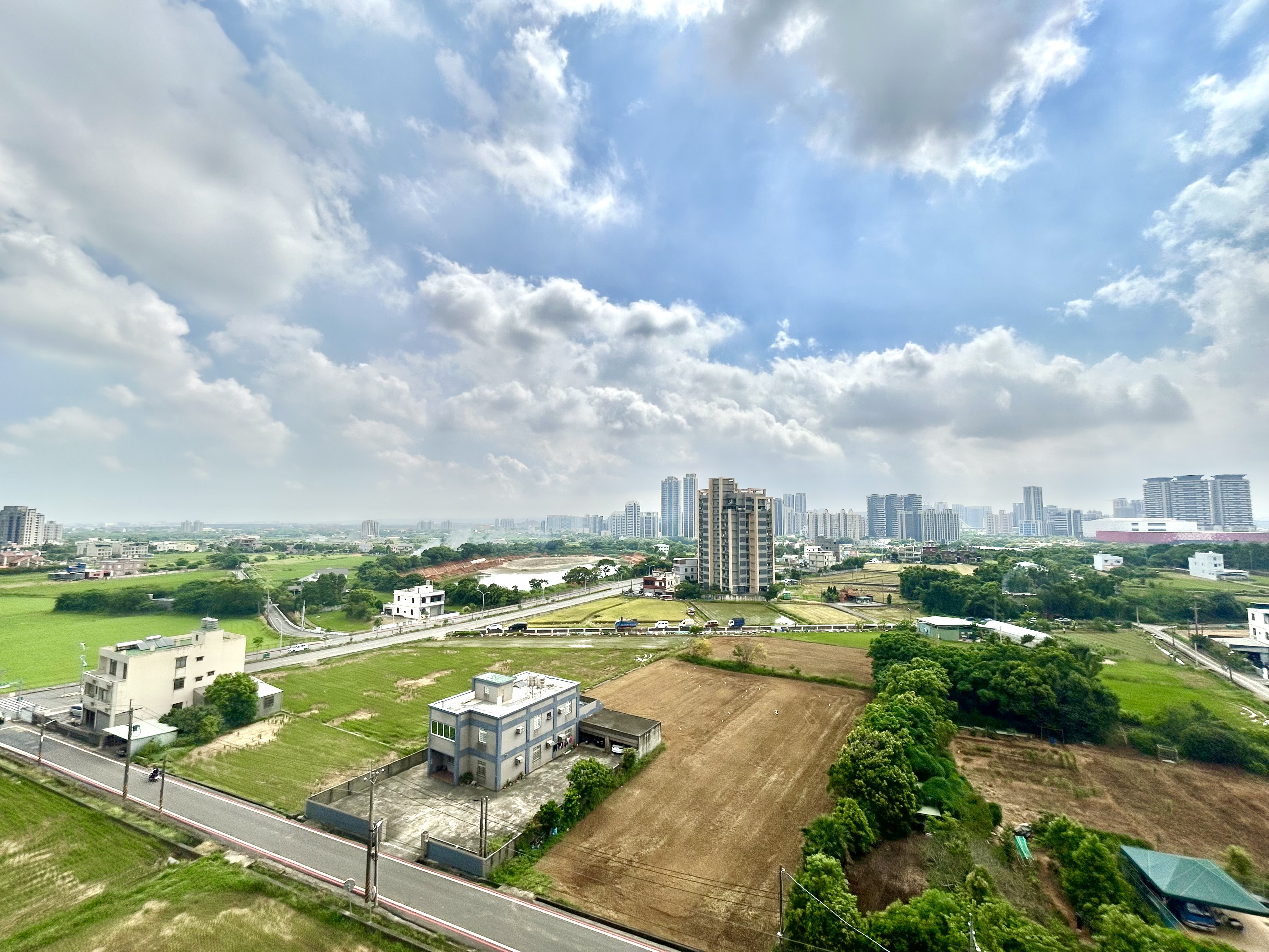 屋主超想賣~桃園近青埔A19〈花田囍市〉行車到青埔約3~5分鐘三房車