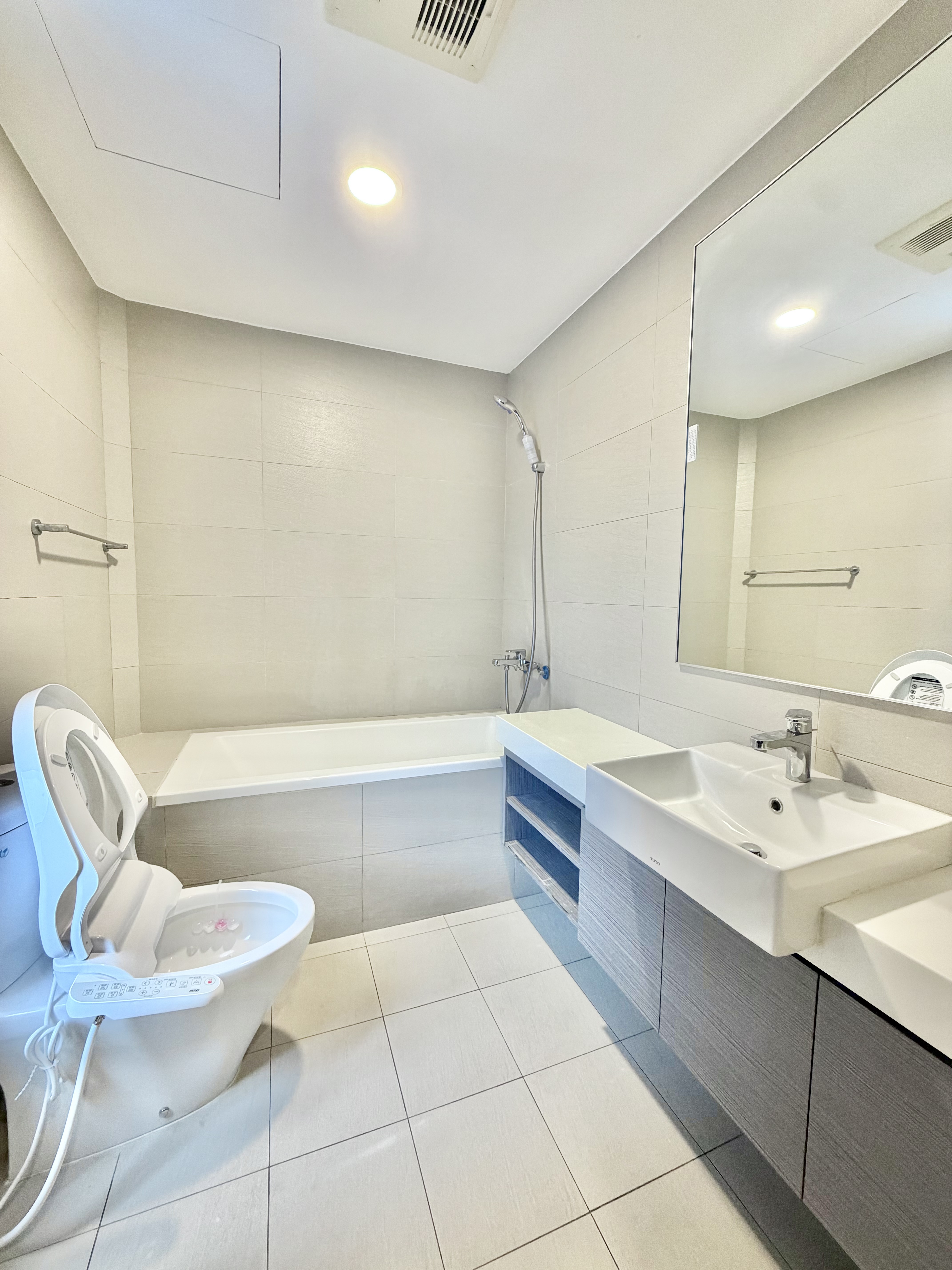 桃園青埔A18〈聯上世紀〉大空間3+1房平面車位