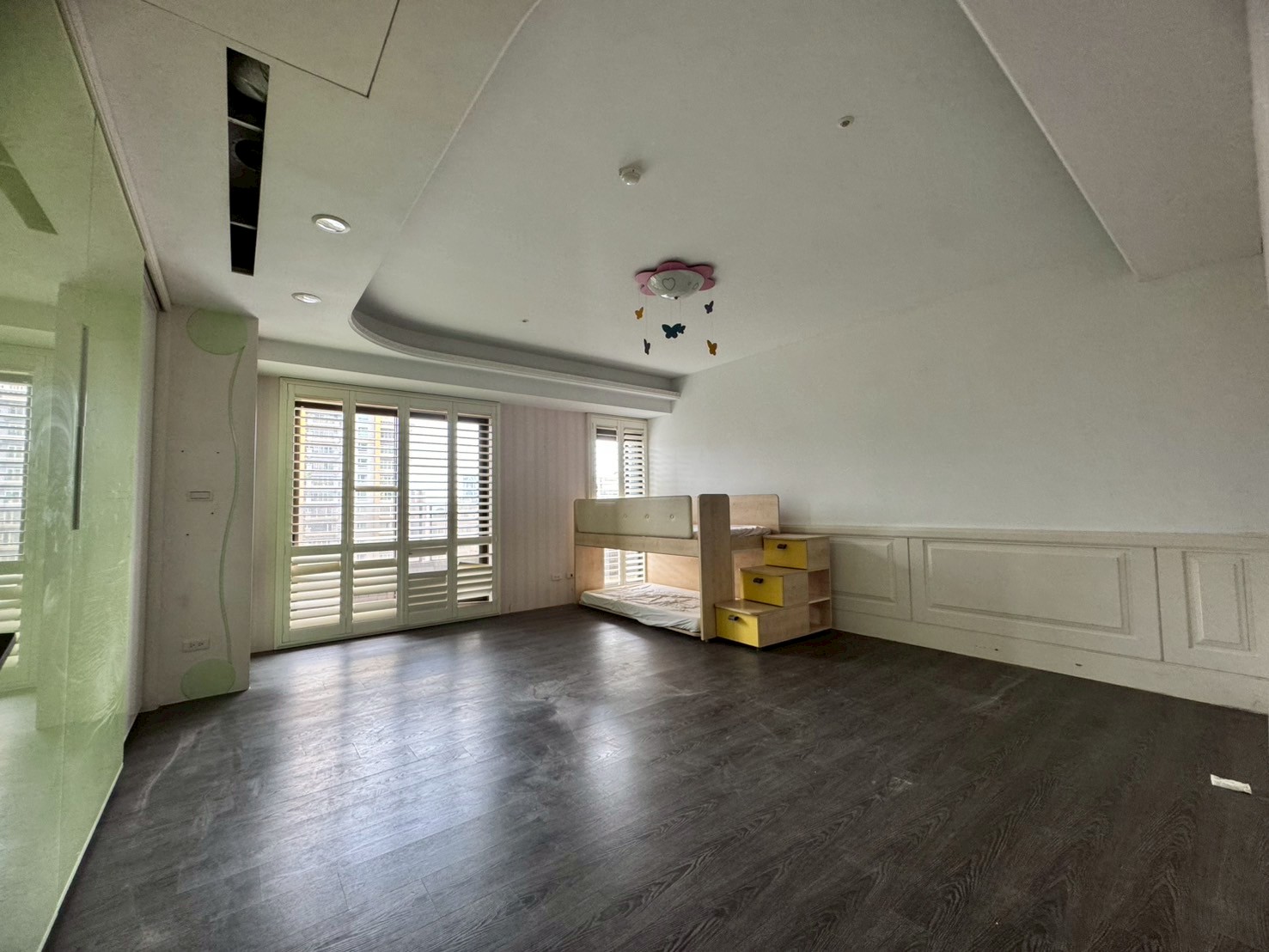 桃園中壢SOGO商圈〈海華大帝〉百坪氣派豪邸