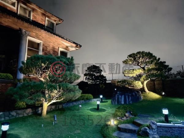 文中山莊 BMW後面 大地坪農舍 可停6台車