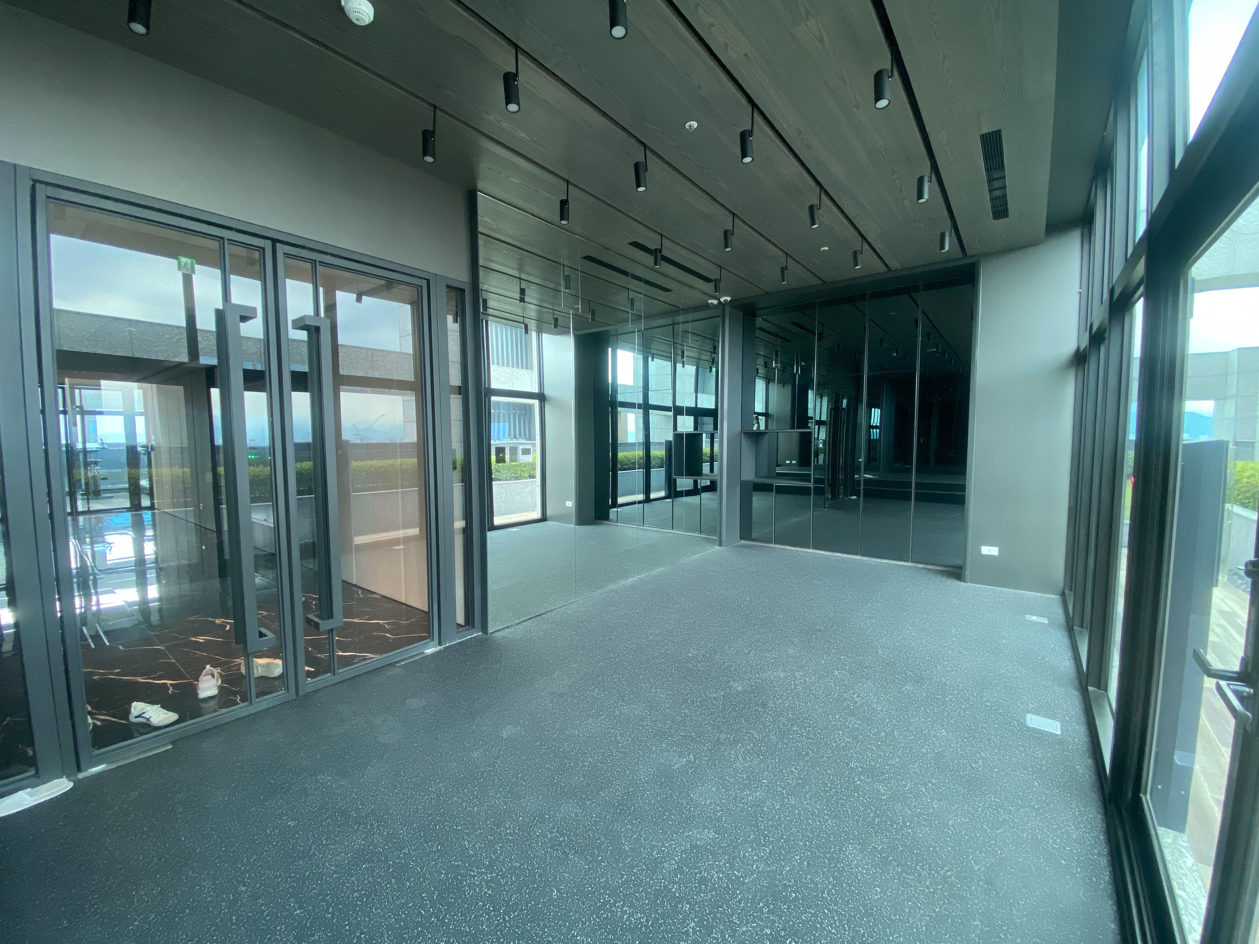 171北車地標京王景觀豪宅2年屋