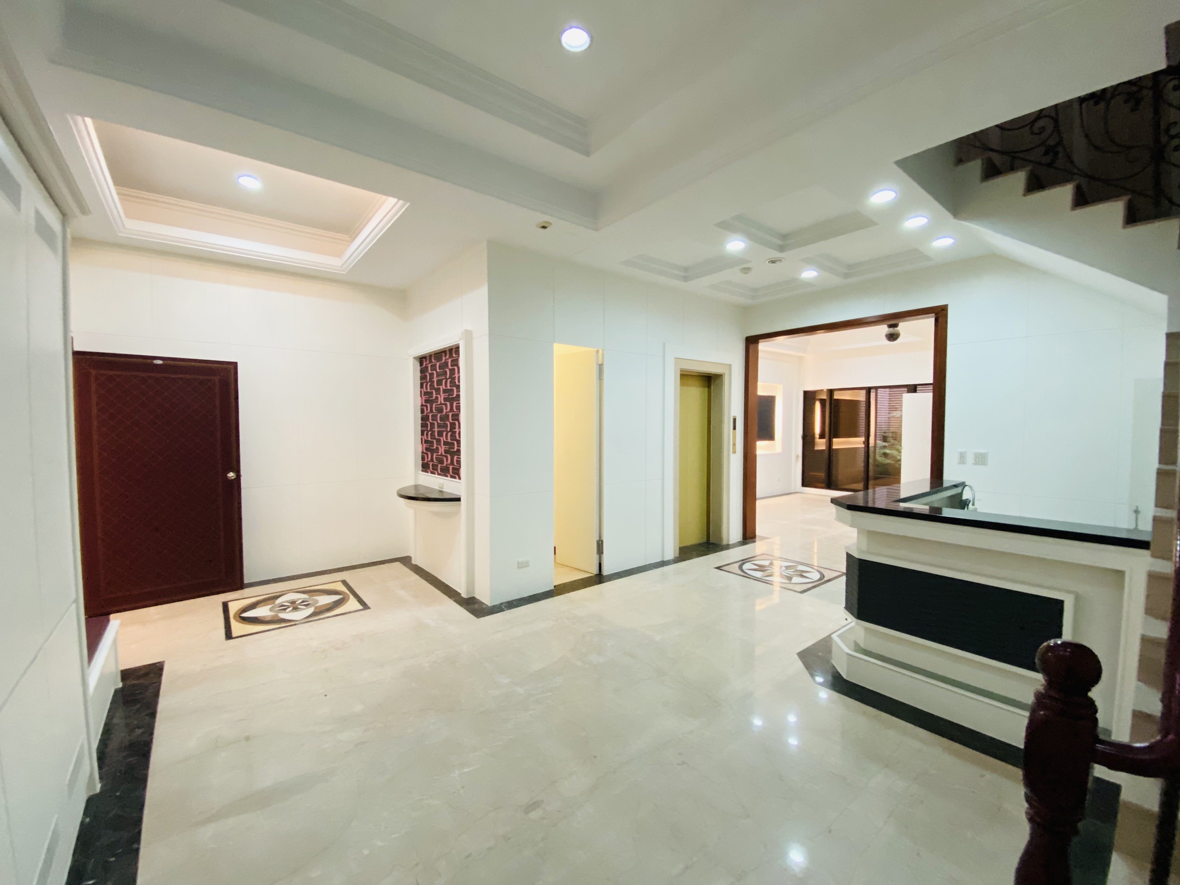 老闆們看過來!豪氣別墅⭐⭐⭐(桃園)中悦至寶電梯別墅